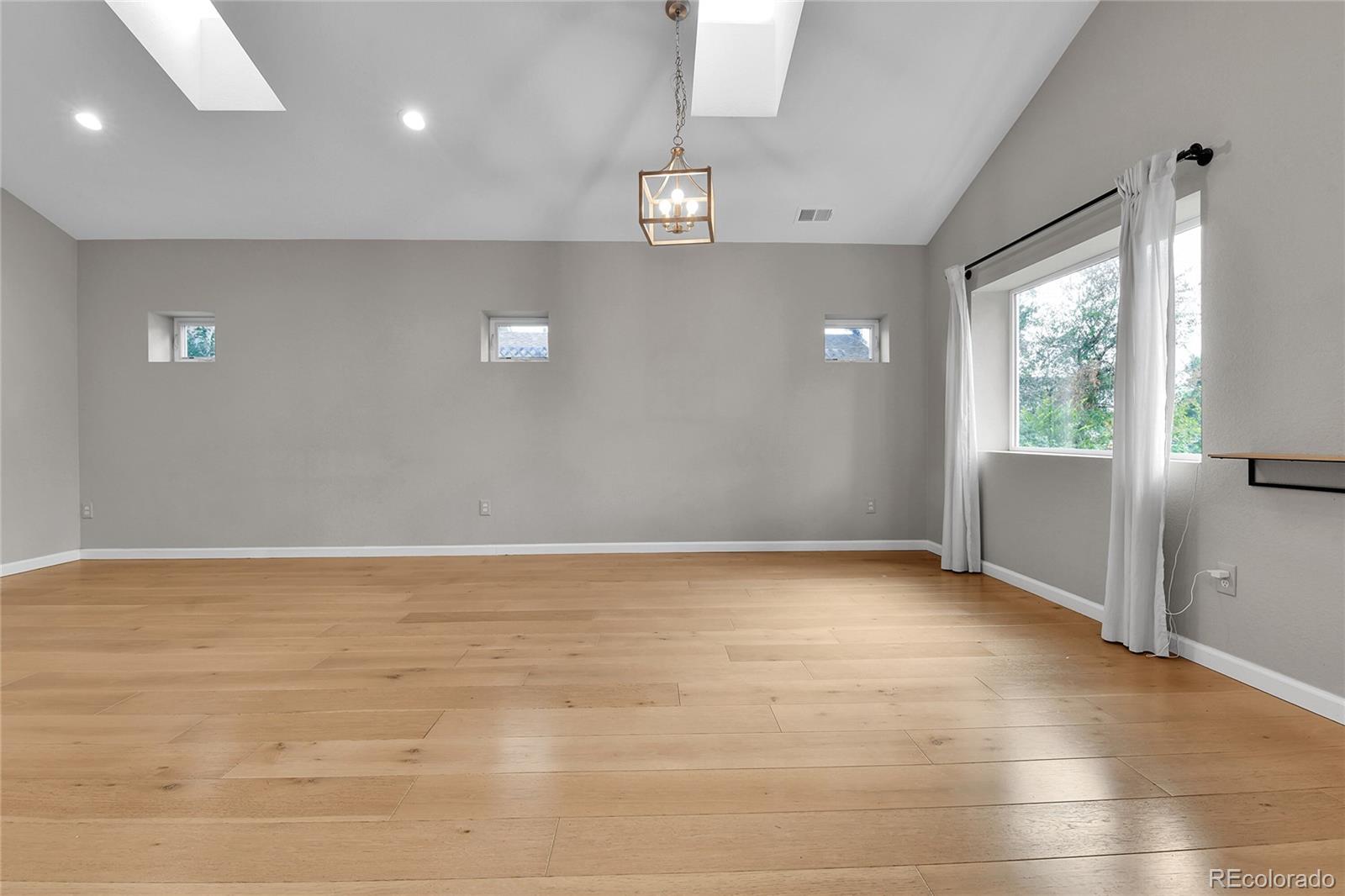Denver, Colorado, 80220, United States, 3 Bedrooms Bedrooms, ,1 BathroomBathrooms,Residential,For Sale,1932053