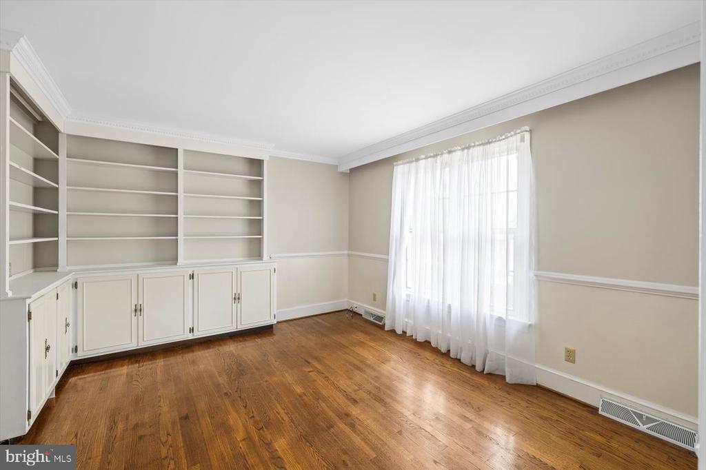 Fredericksburg, Virginia, 22401, United States, 3 Bedrooms Bedrooms, ,3 BathroomsBathrooms,Residential,For Sale,1903786