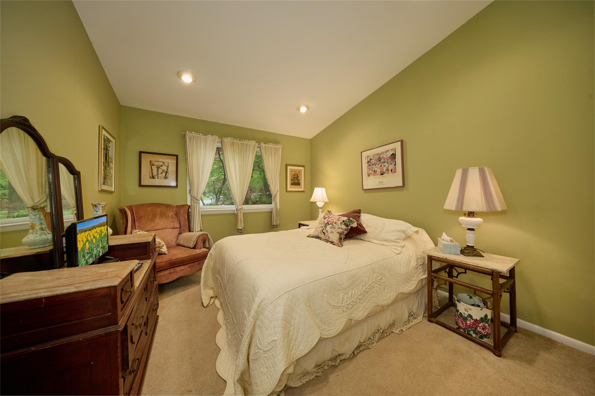 Katonah, New York, 10536, United States, 4 Bedrooms Bedrooms, ,4 BathroomsBathrooms,Residential,For Sale,1827293