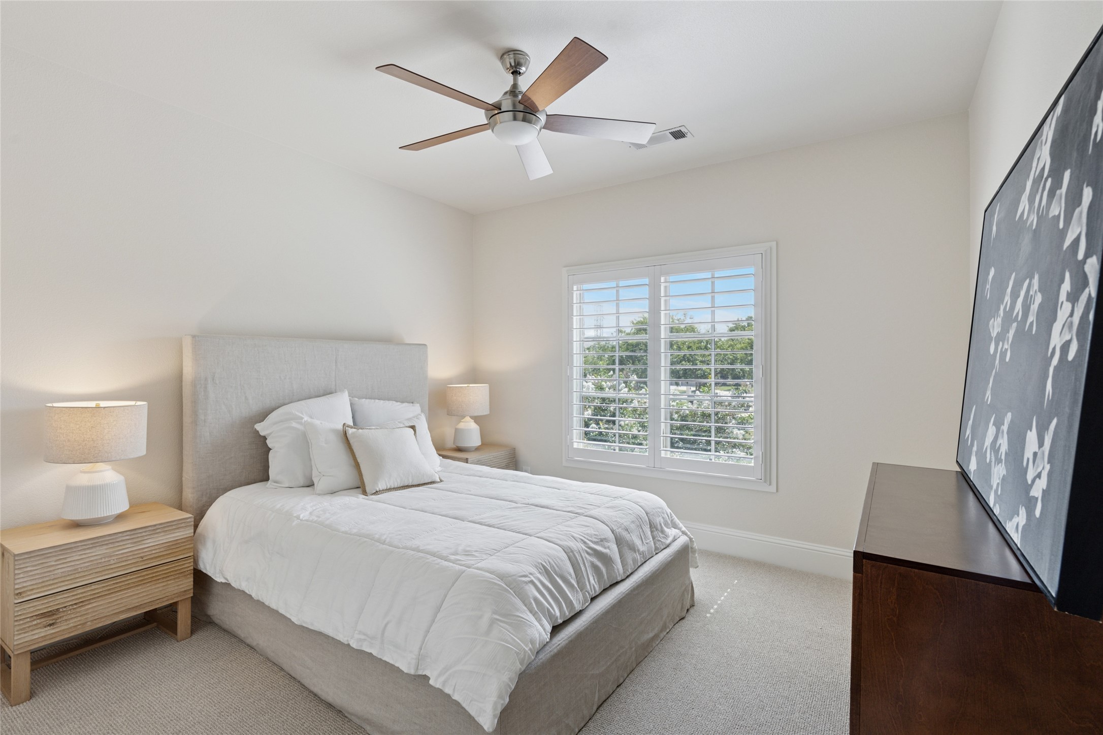 Benbrook, Texas, 76126, United States, 4 Bedrooms Bedrooms, ,5 BathroomsBathrooms,Residential,For Sale,1958044