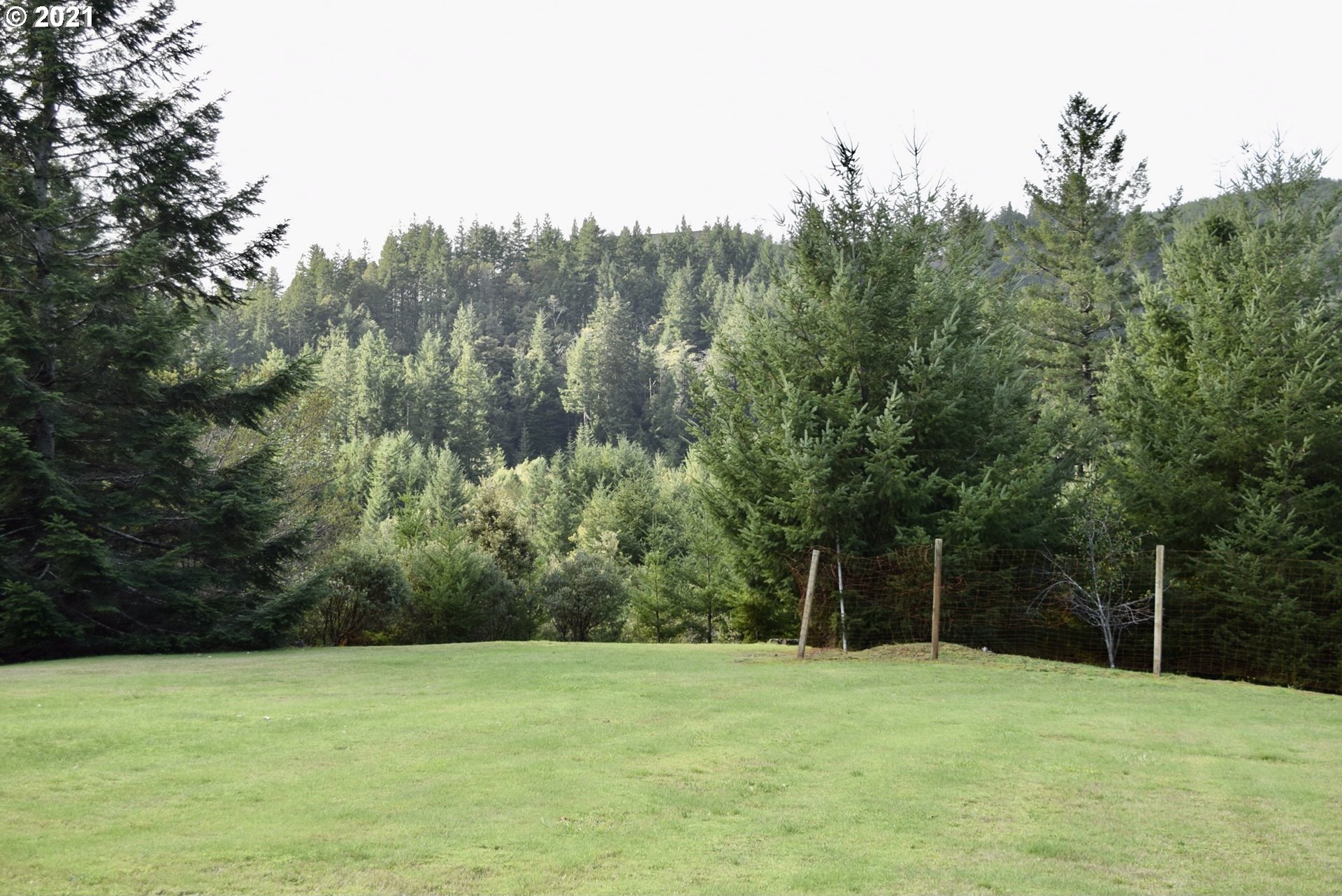 Gold Beach, Oregon, 97444, United States, 3 Bedrooms Bedrooms, ,1 BathroomBathrooms,Residential,For Sale,1980653