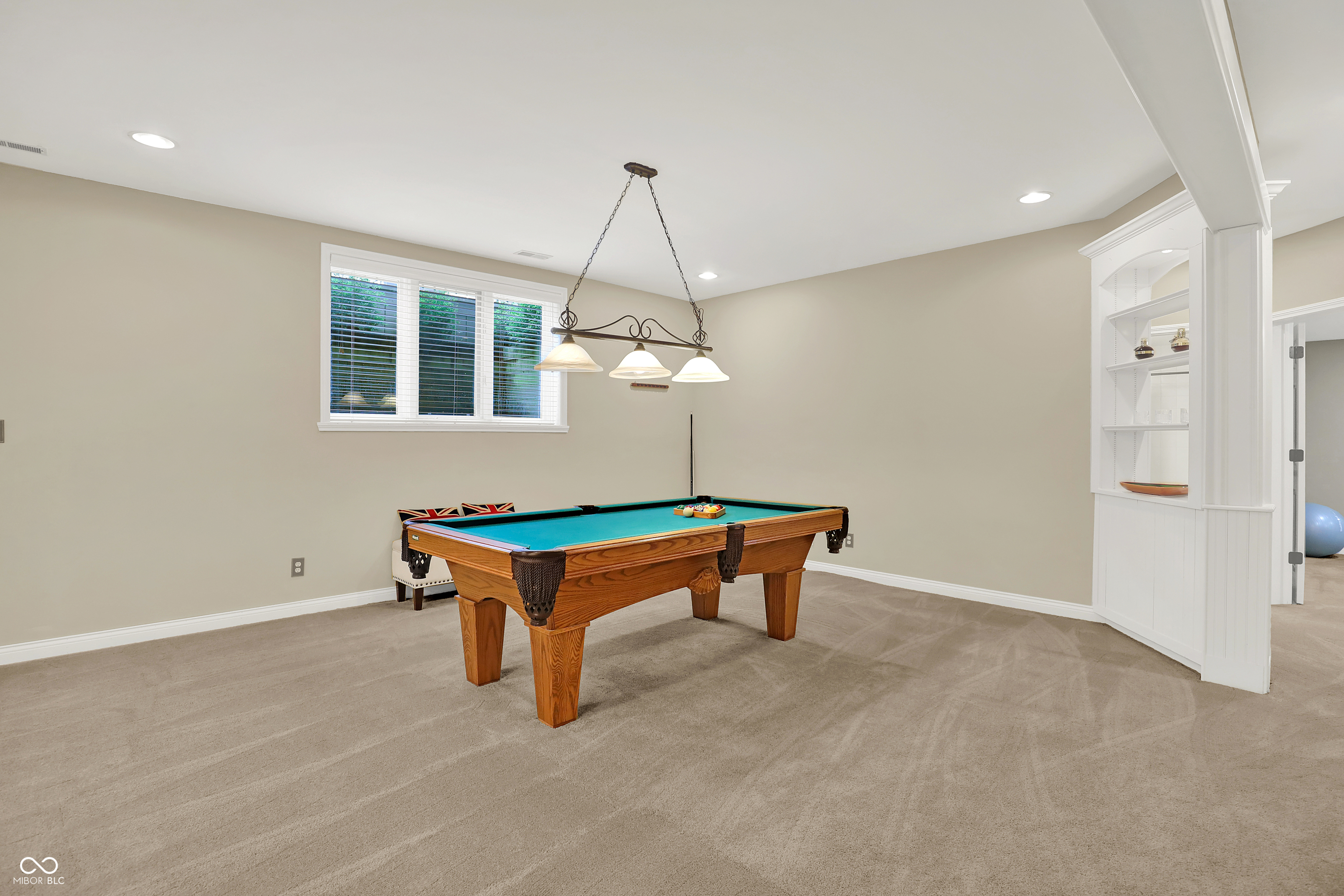 Zionsville, Indiana, 46077, United States, 5 Bedrooms Bedrooms, ,5 BathroomsBathrooms,Residential,For Sale,1978641