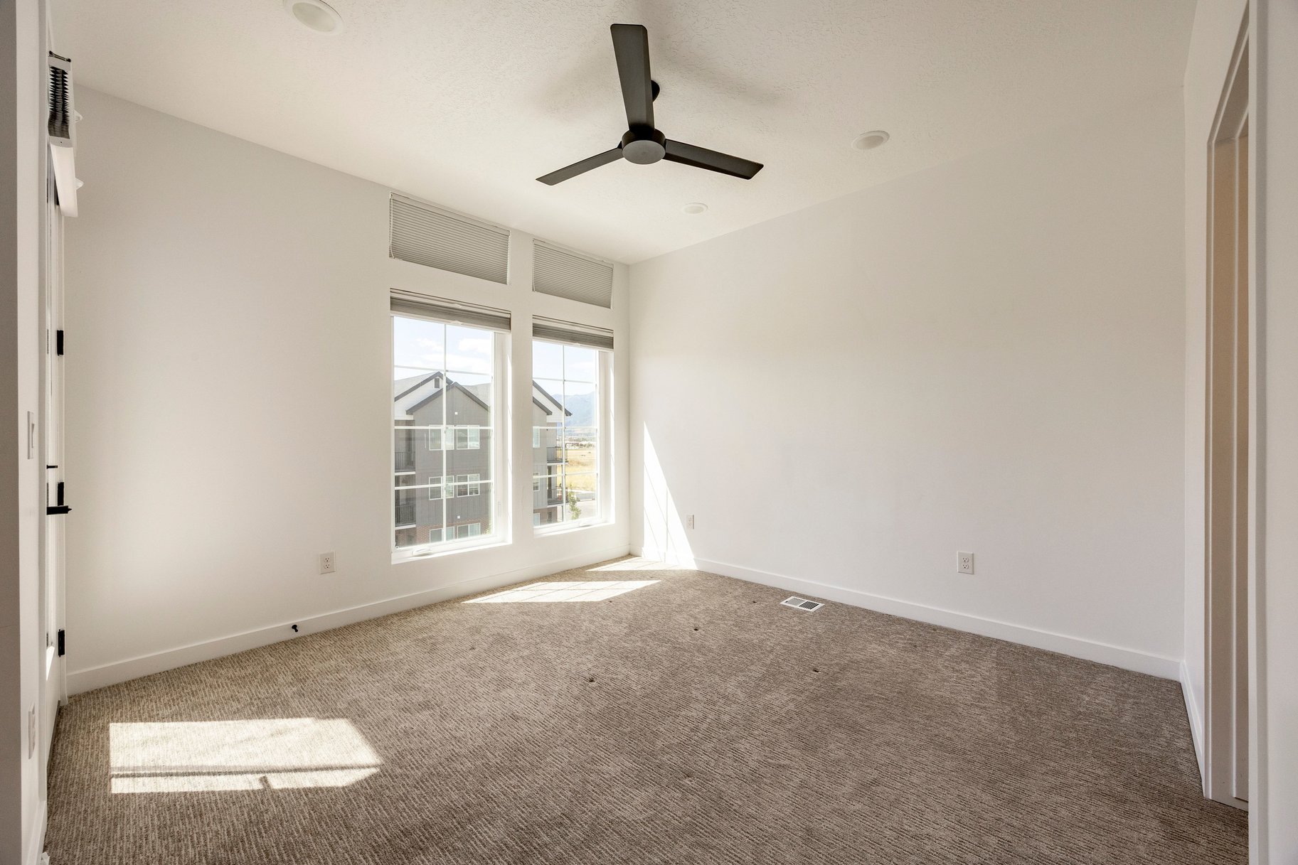  Lovely 4 Bed Modern Townhome with Timp views in East Heber with ADU - 物件實景
