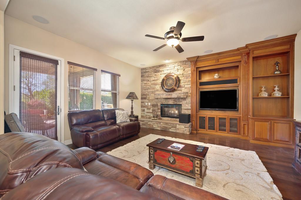 El Dorado Hills, California, 95762, United States, 4 Bedrooms Bedrooms, ,4 BathroomsBathrooms,Residential,For Sale,1988324