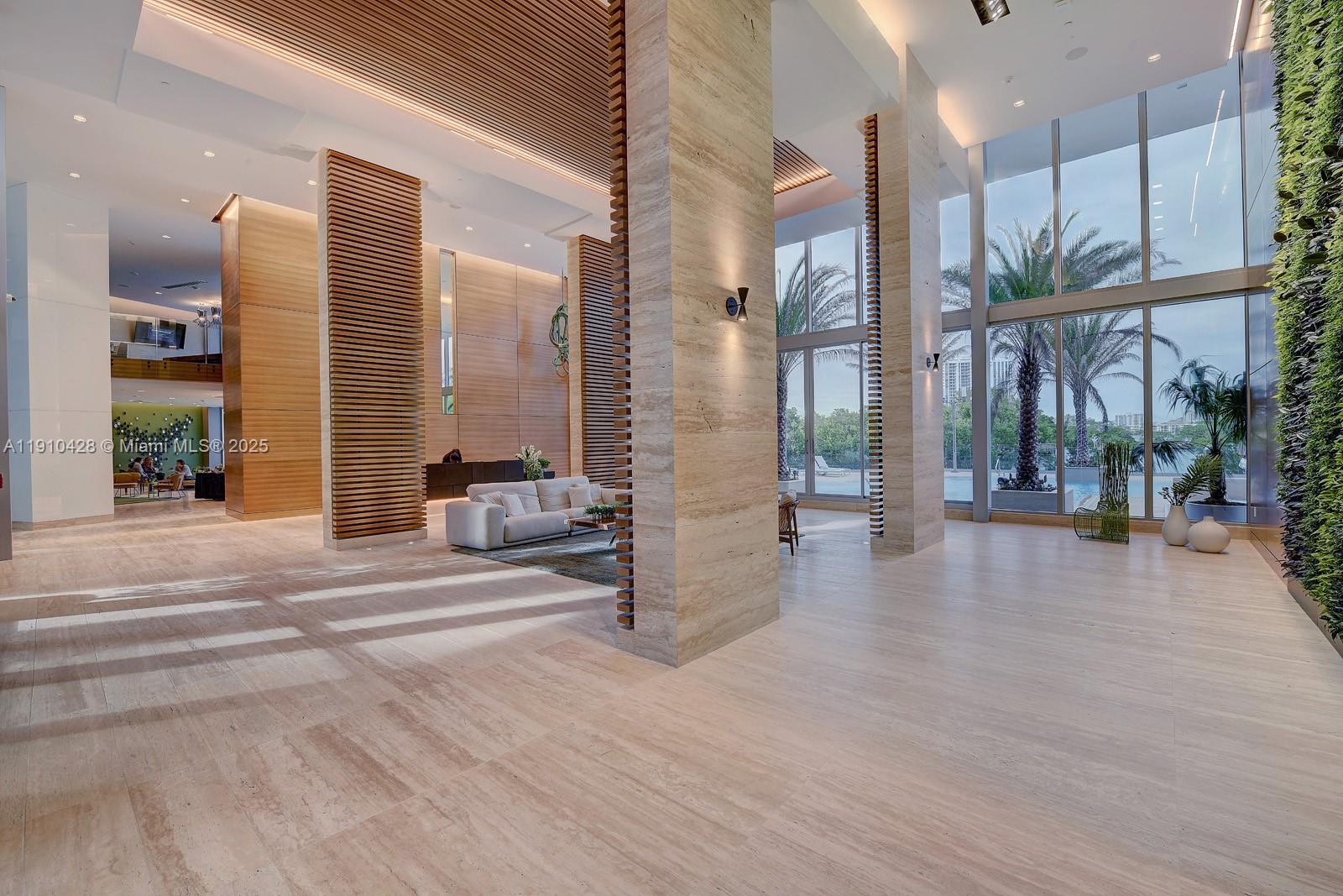 North Miami Beach, Florida, 33160, United States, 2 Bedrooms Bedrooms, ,2 BathroomsBathrooms,Residential,For Sale,1989181