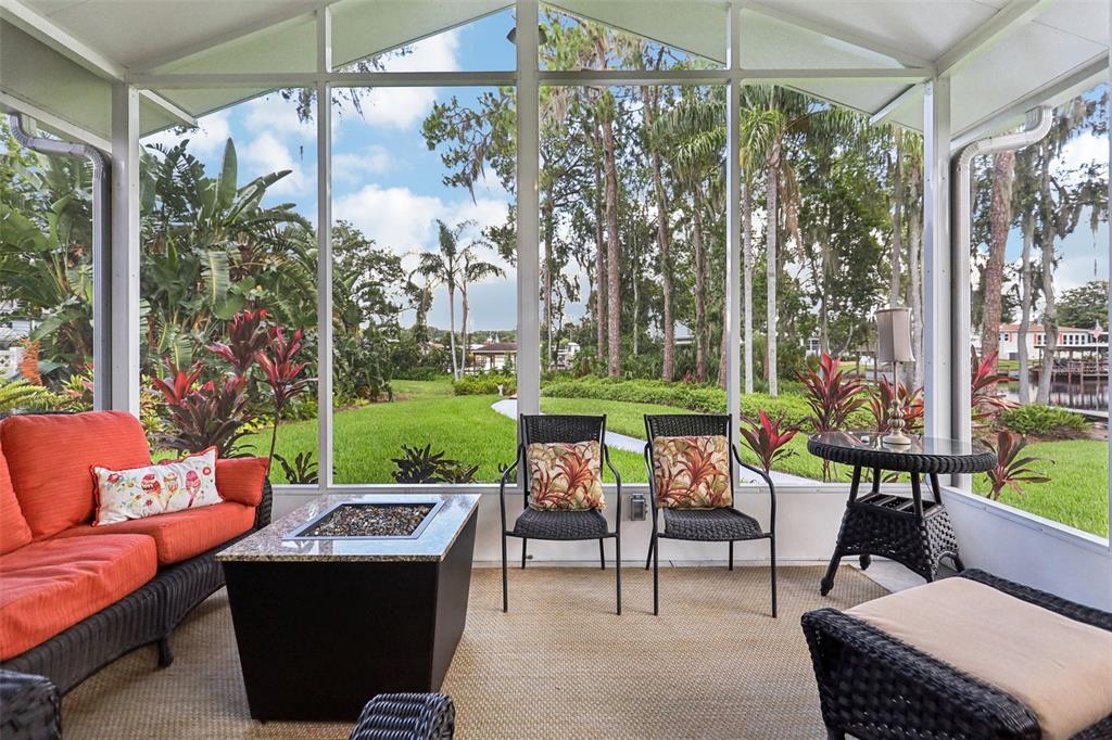 Tavares, Florida, 32778, United States, 2 Bedrooms Bedrooms, ,2 BathroomsBathrooms,Residential,For Sale,1867247