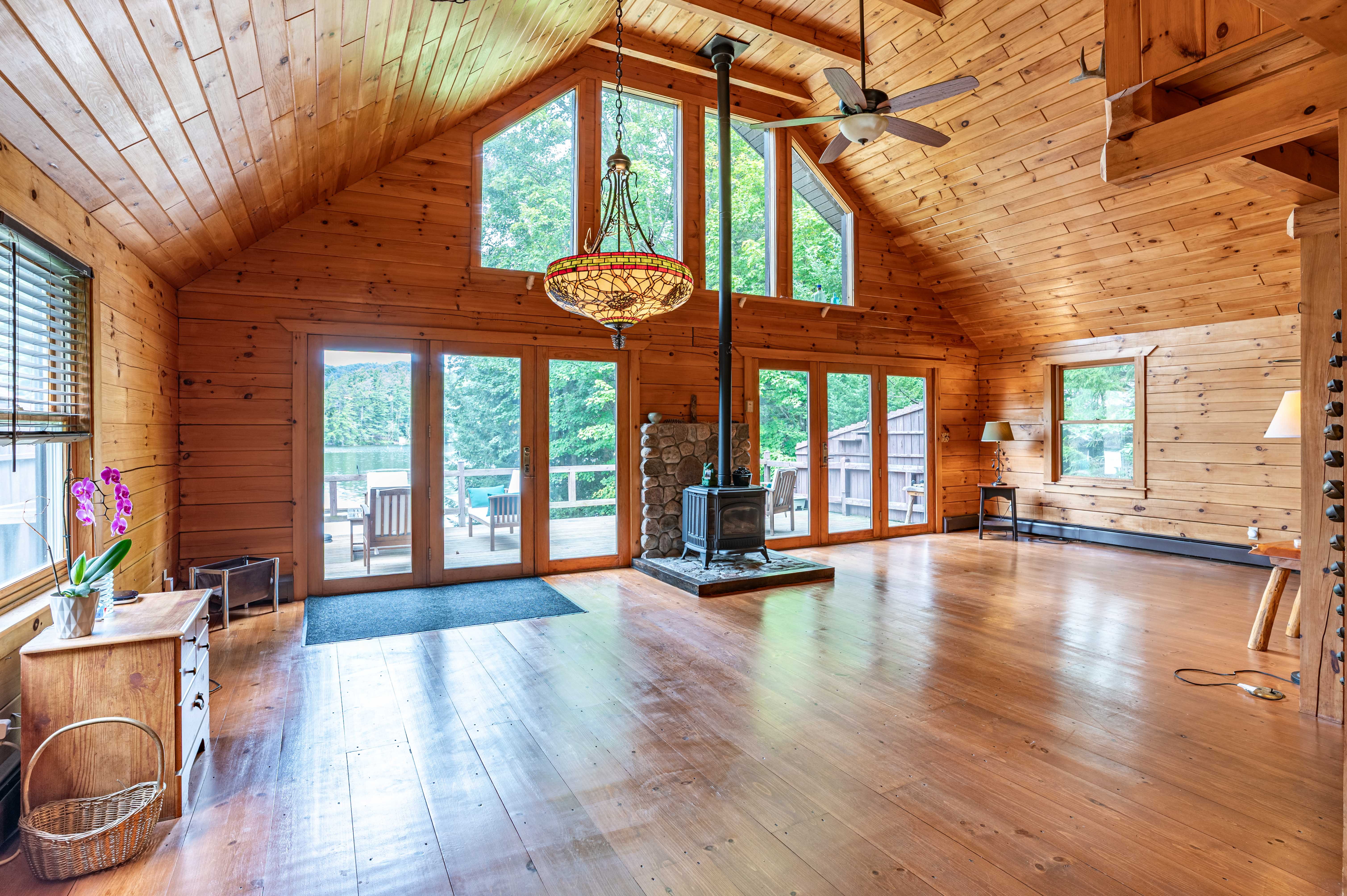  Year Round Chalet in a Beautiful, Protected Cove - 物件實景