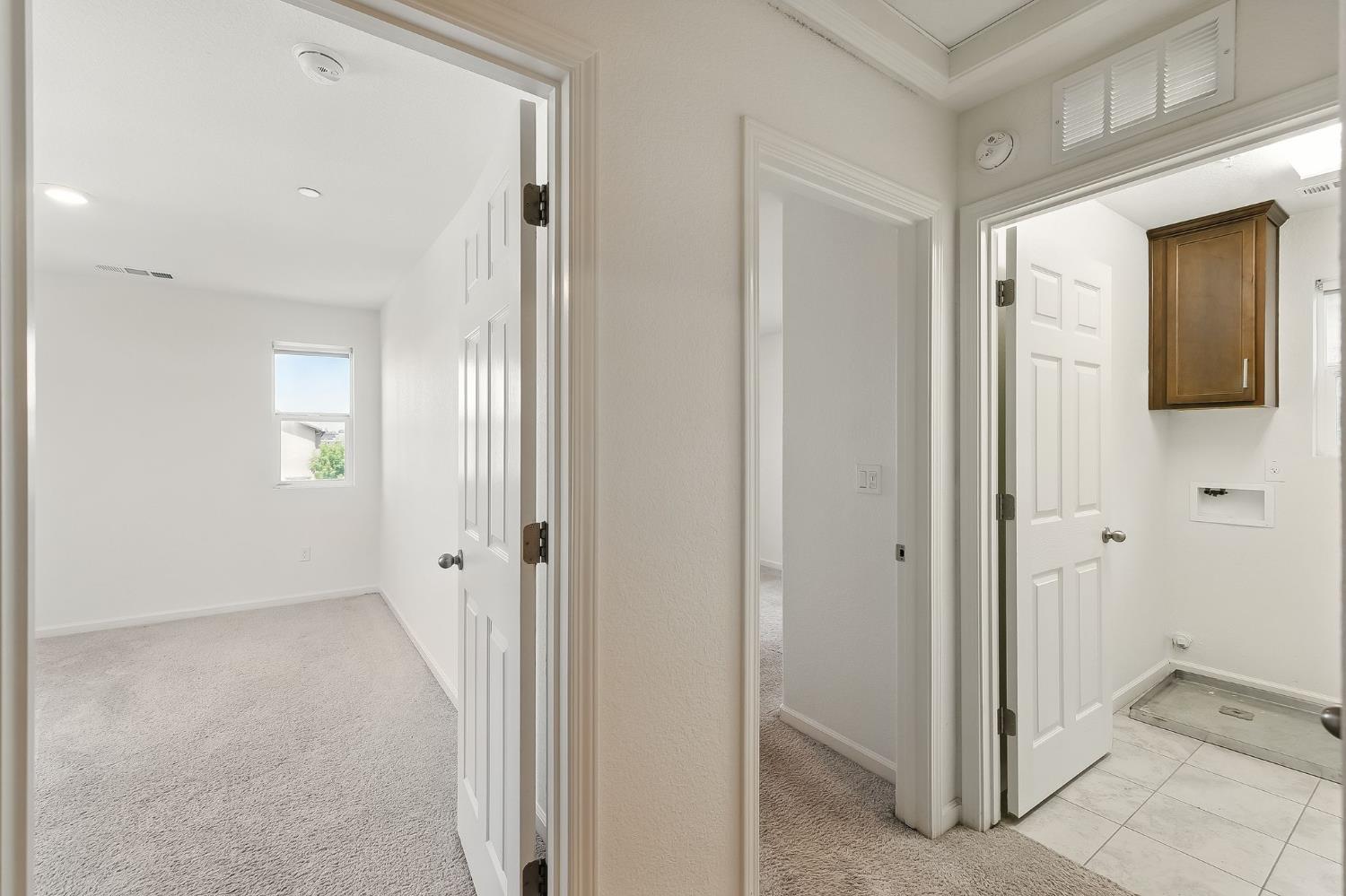 Elk Grove, California, 95758, United States, 4 Bedrooms Bedrooms, ,3 BathroomsBathrooms,Residential,For Sale,1847493
