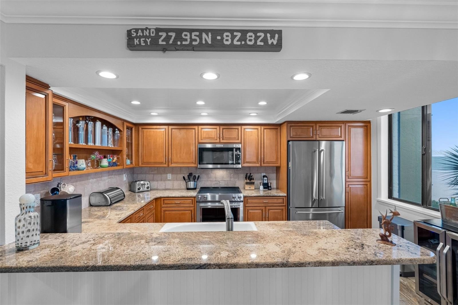 CLEARWATER BEACH, Florida, 33767, United States, 2 Bedrooms Bedrooms, ,2 BathroomsBathrooms,Residential,For Sale,2005521