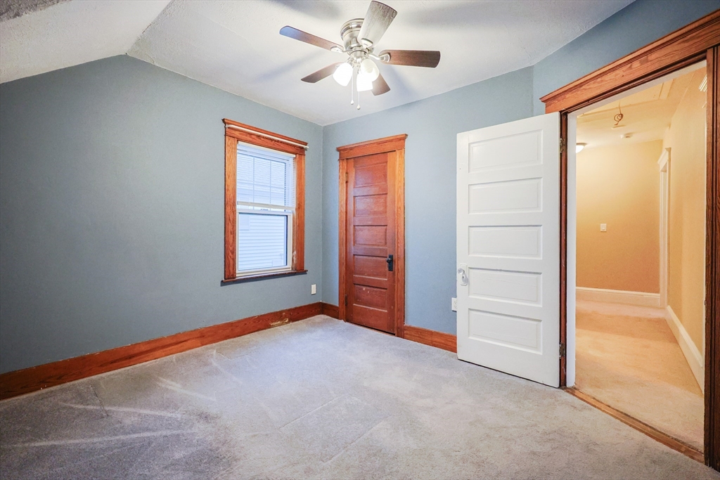 Worcester, Massachusetts, 01606, United States, 3 Bedrooms Bedrooms, ,4 BathroomsBathrooms,Residential,For Sale,1992890