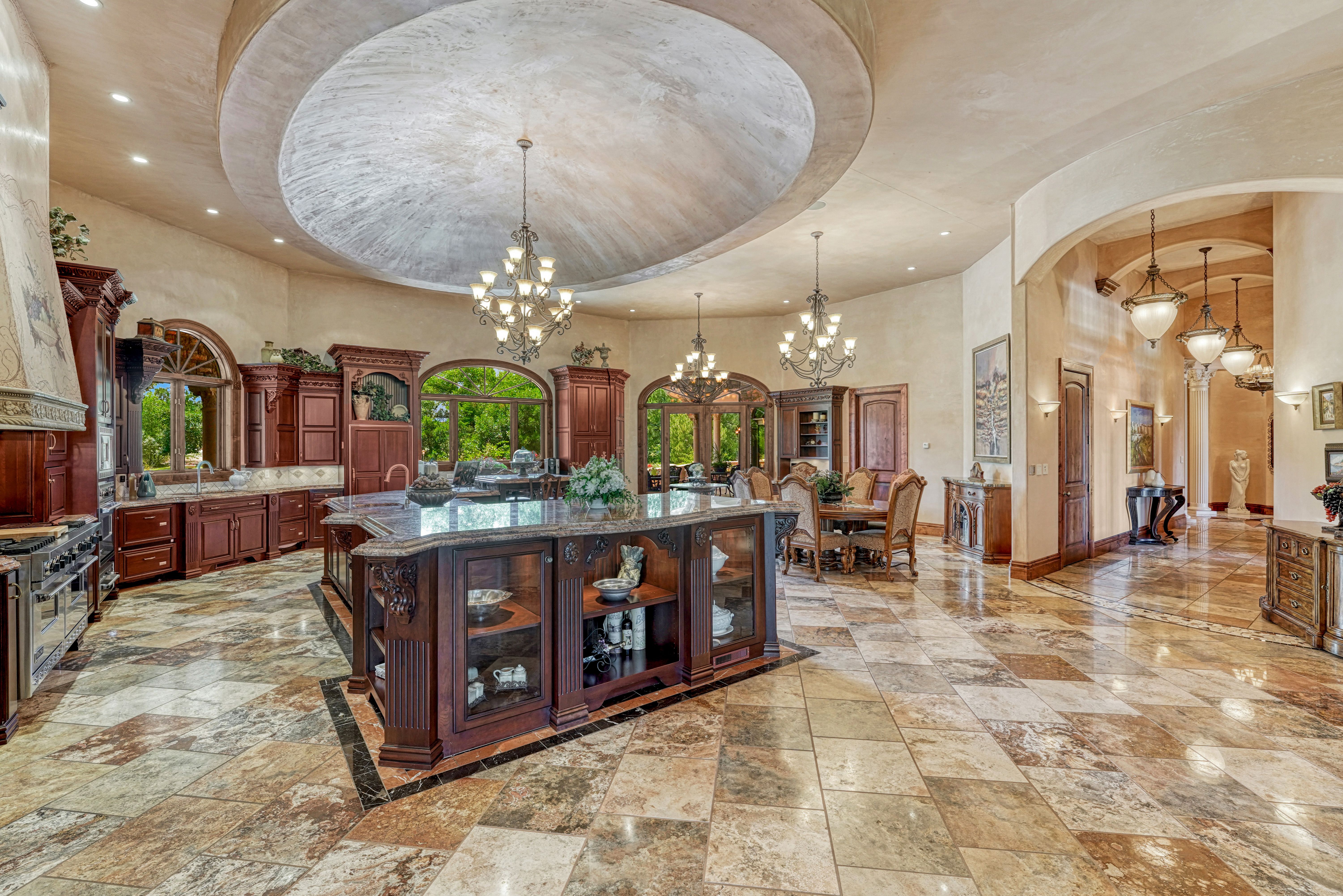  Extraordinary Estate on Pueblo
