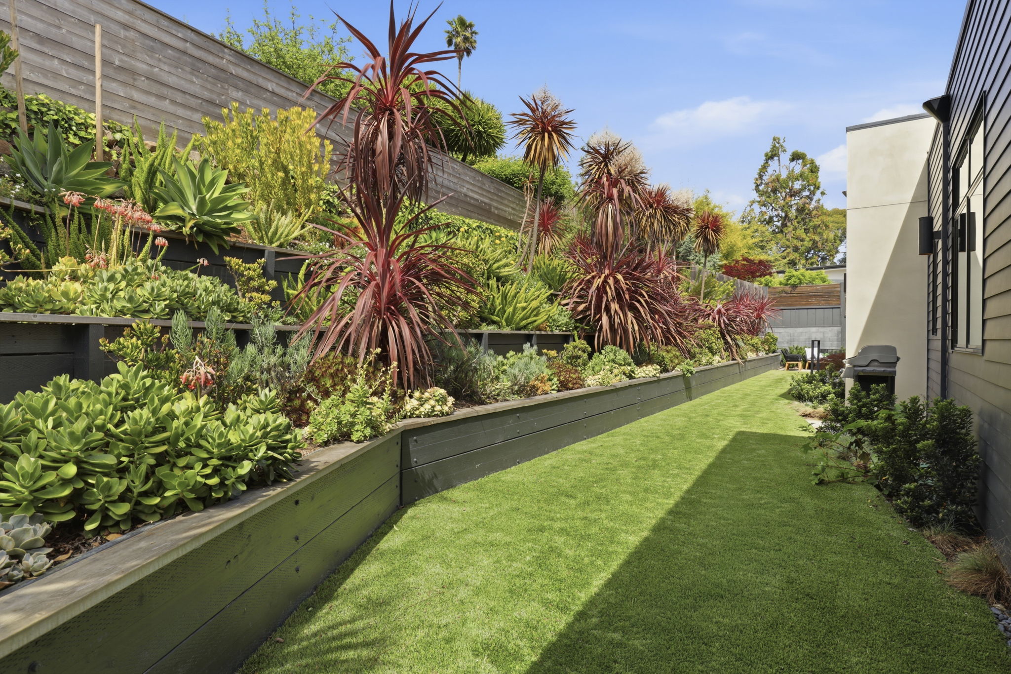  Modern Indoor-Outdoor Living Meets Unbeatable Walkability in Strawberry - 物件實景