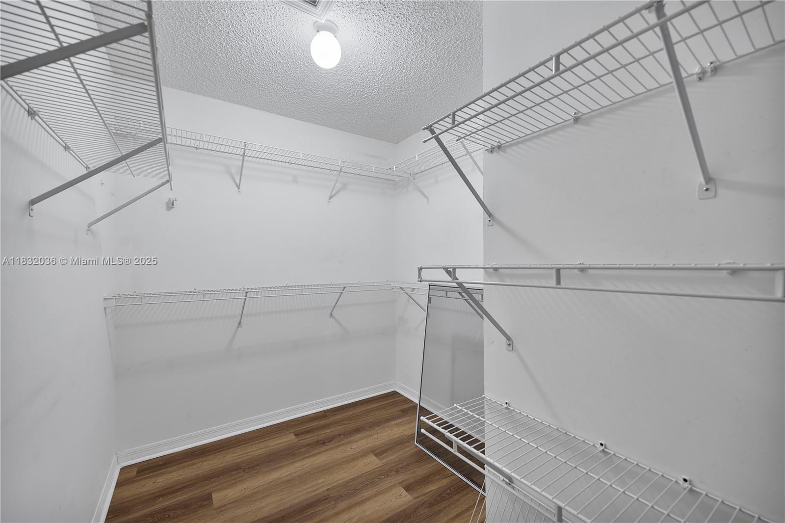 Miami, Florida, 33186, United States, 4 Bedrooms Bedrooms, ,3 BathroomsBathrooms,Residential,For Sale,1882398