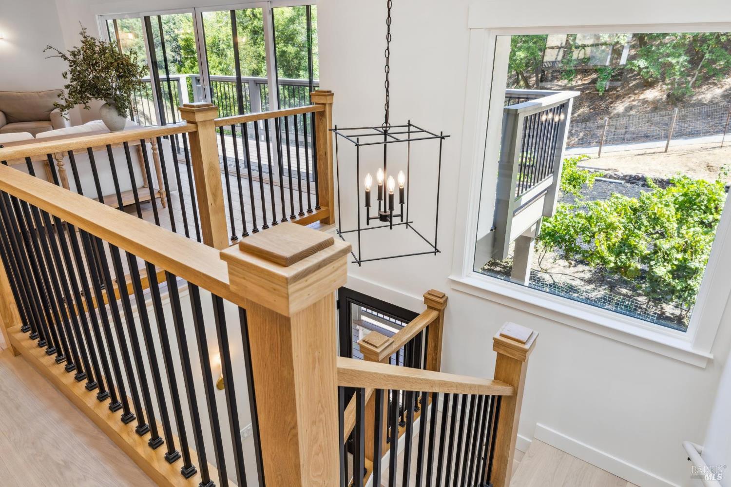 San Rafael, California, 94903, United States, 4 Bedrooms Bedrooms, ,3 BathroomsBathrooms,Residential,For Sale,1917478