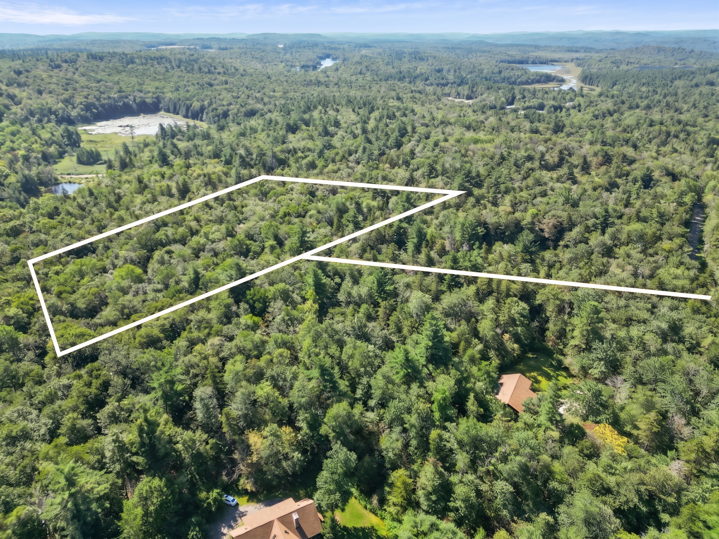  7.5 SERENE ACRES IN BECKET WOODS - 物件實景