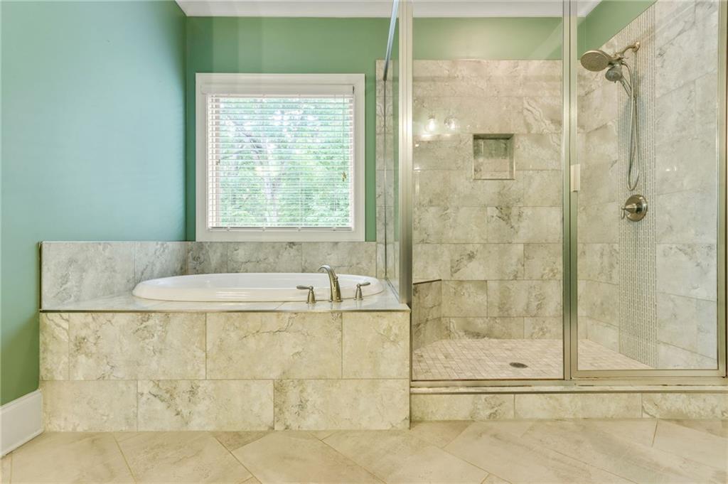 Atlanta, Georgia, 30341, United States, 5 Bedrooms Bedrooms, ,5 BathroomsBathrooms,Residential,For Sale,1845419