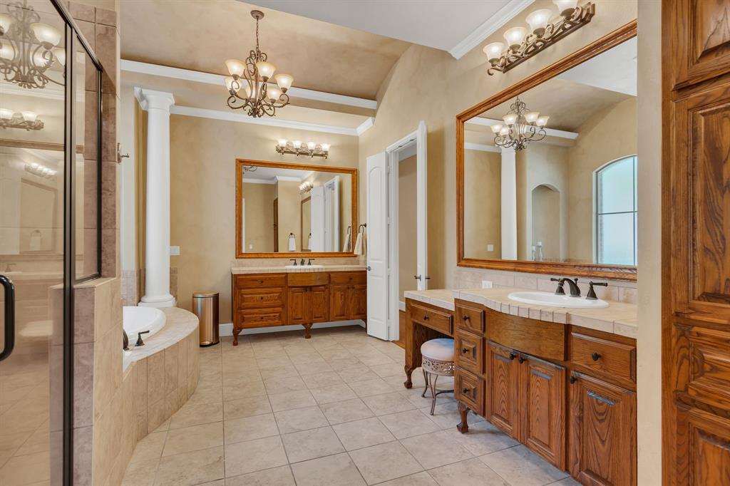Fort Worth, Texas, 76108, United States, 4 Bedrooms Bedrooms, ,5 BathroomsBathrooms,Residential,For Sale,1892238