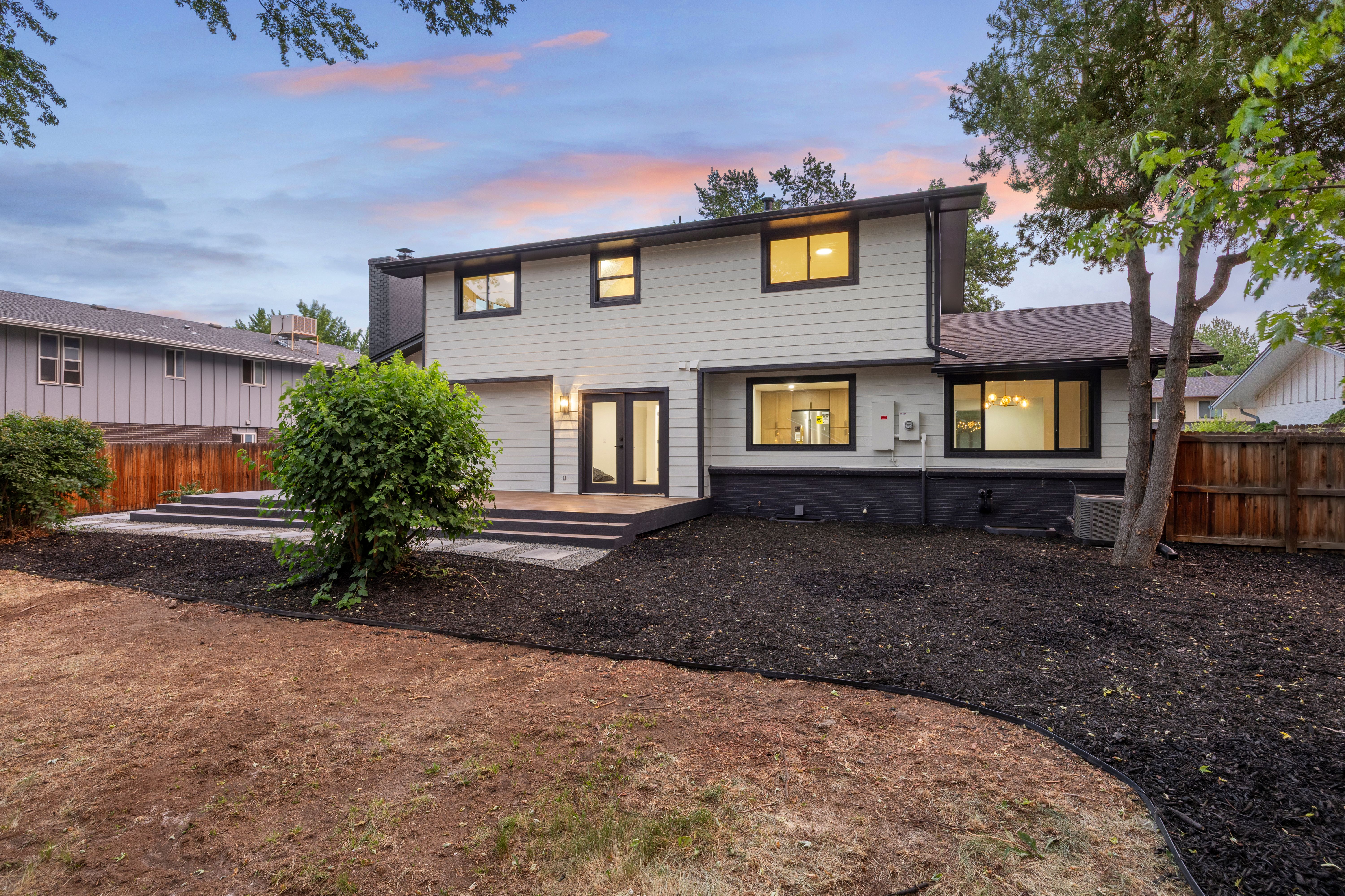  Extensively Renovated Pine Ridge Estate near Southmoor Park - 物件實景