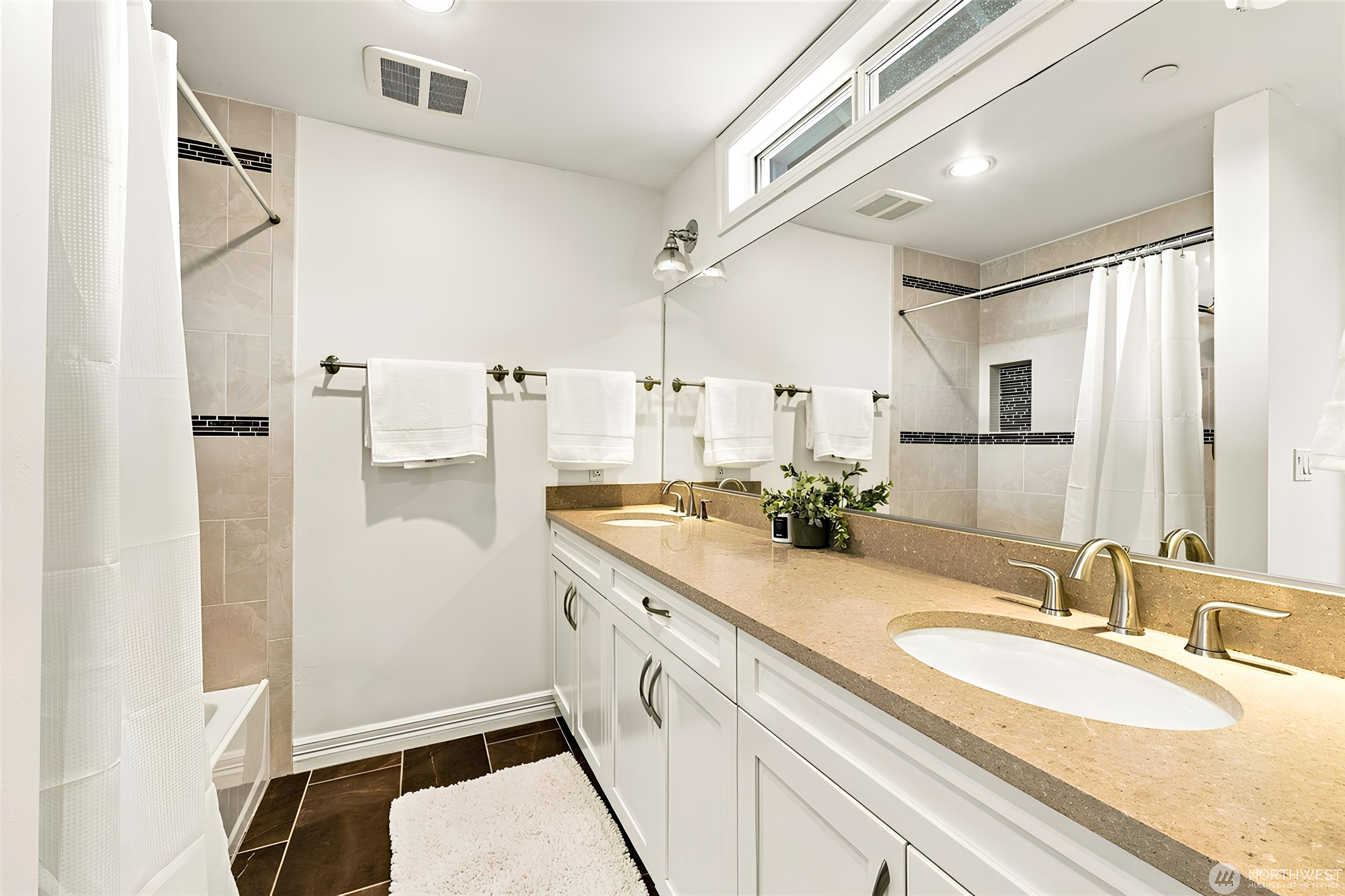  834 84th Avenue Northeast, Medina, WA 98039 - 物件實景