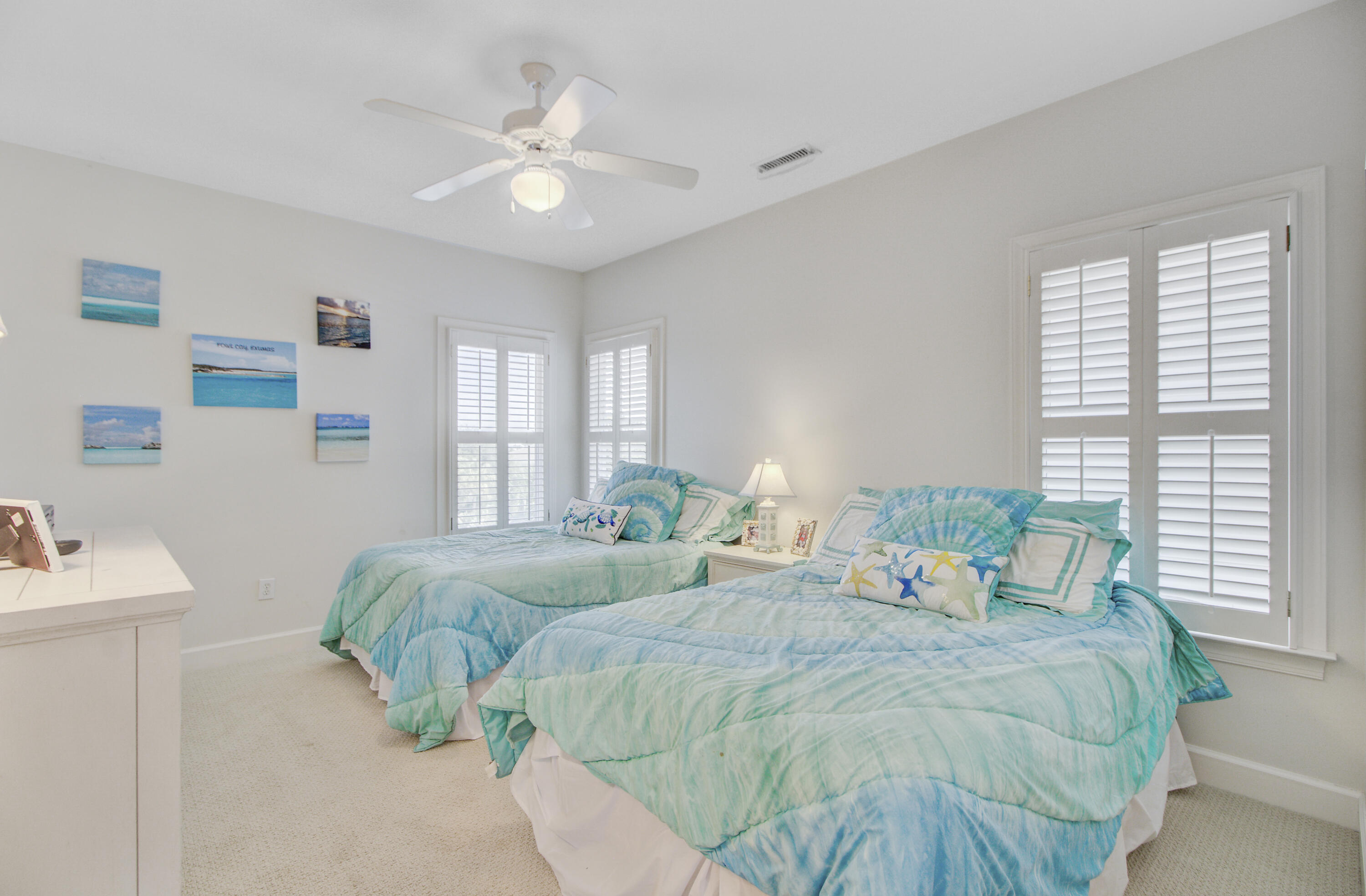 Mount Pleasant, South Carolina, 29464, United States, 4 Bedrooms Bedrooms, ,4 BathroomsBathrooms,Residential,For Sale,1826334