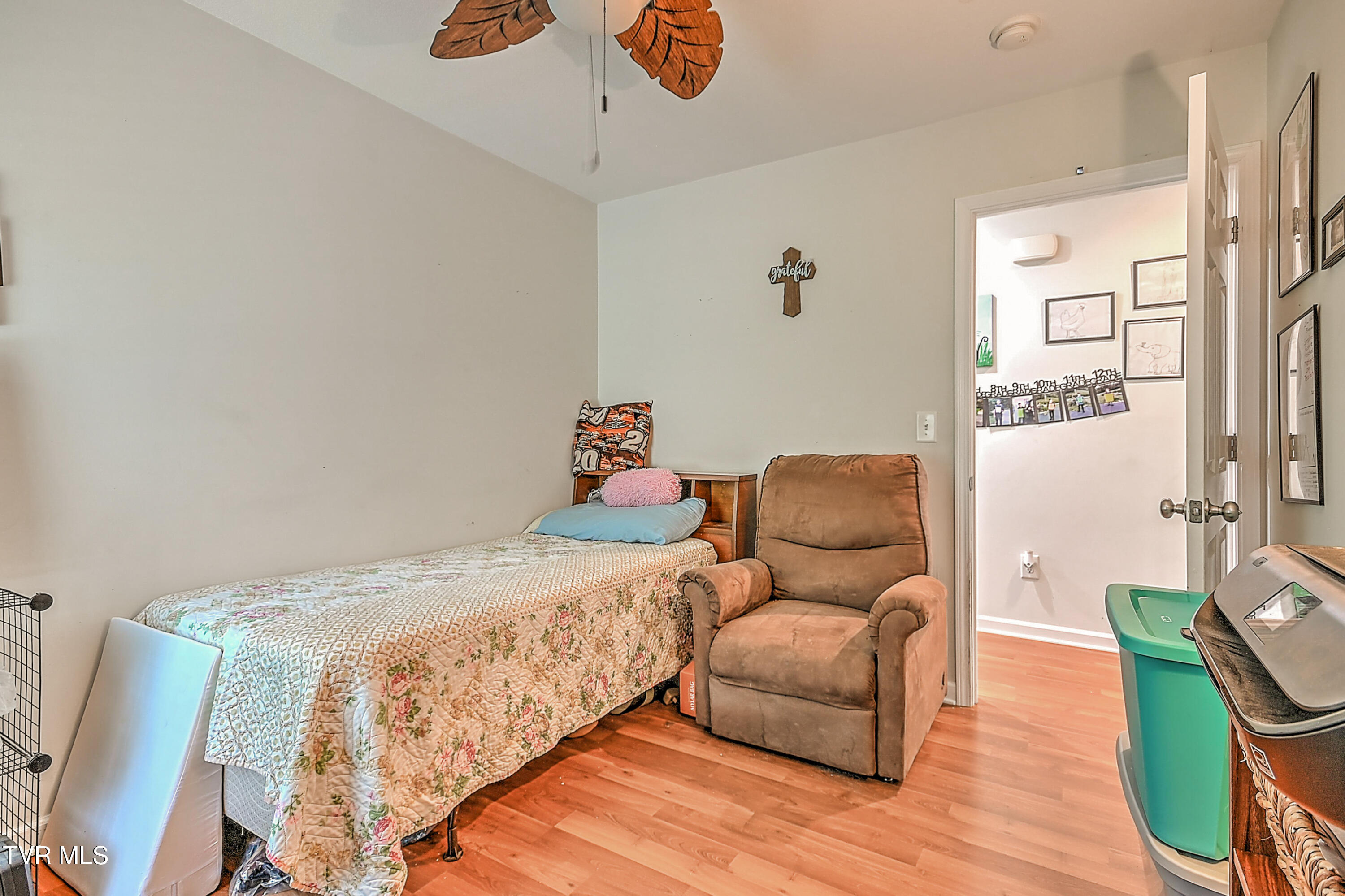 Chuckey, Tennessee, 37641, United States, 3 Bedrooms Bedrooms, ,2 BathroomsBathrooms,Residential,For Sale,1872161