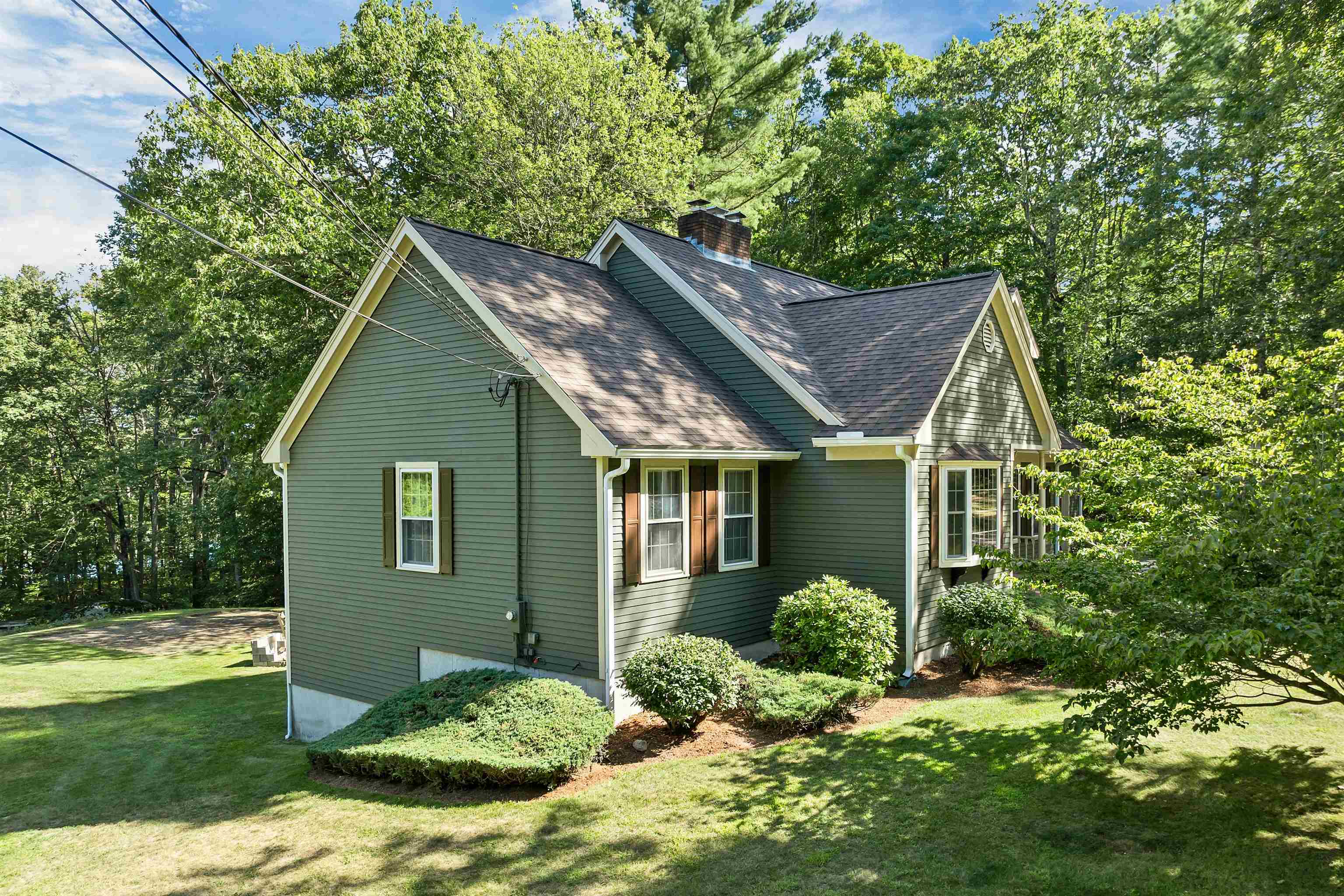 Salem, New Hampshire, 03079, United States, 4 Bedrooms Bedrooms, ,3 BathroomsBathrooms,Residential,For Sale,1924939
