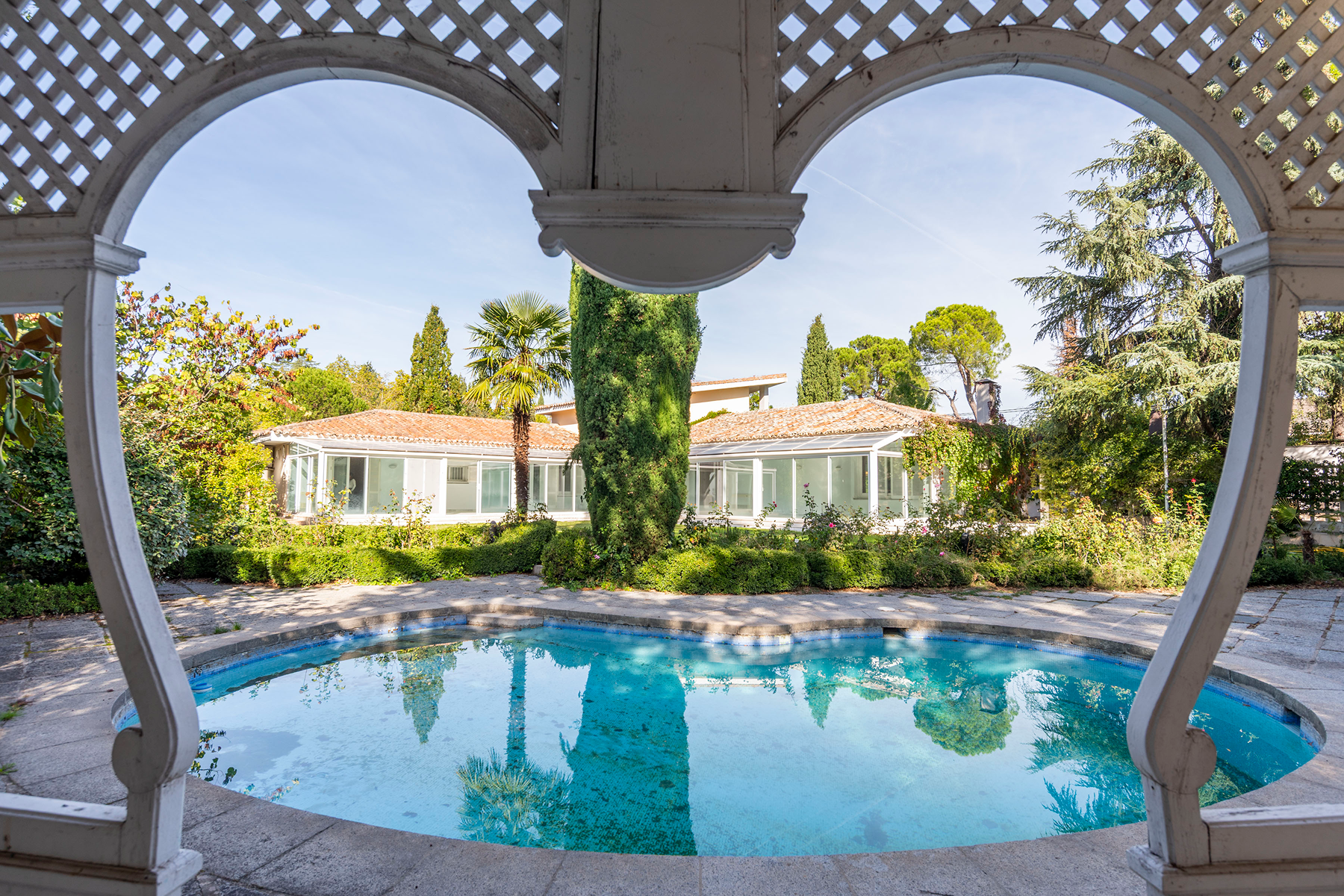  A residence with extraordinary transformation potential in La Florida - 物件實景