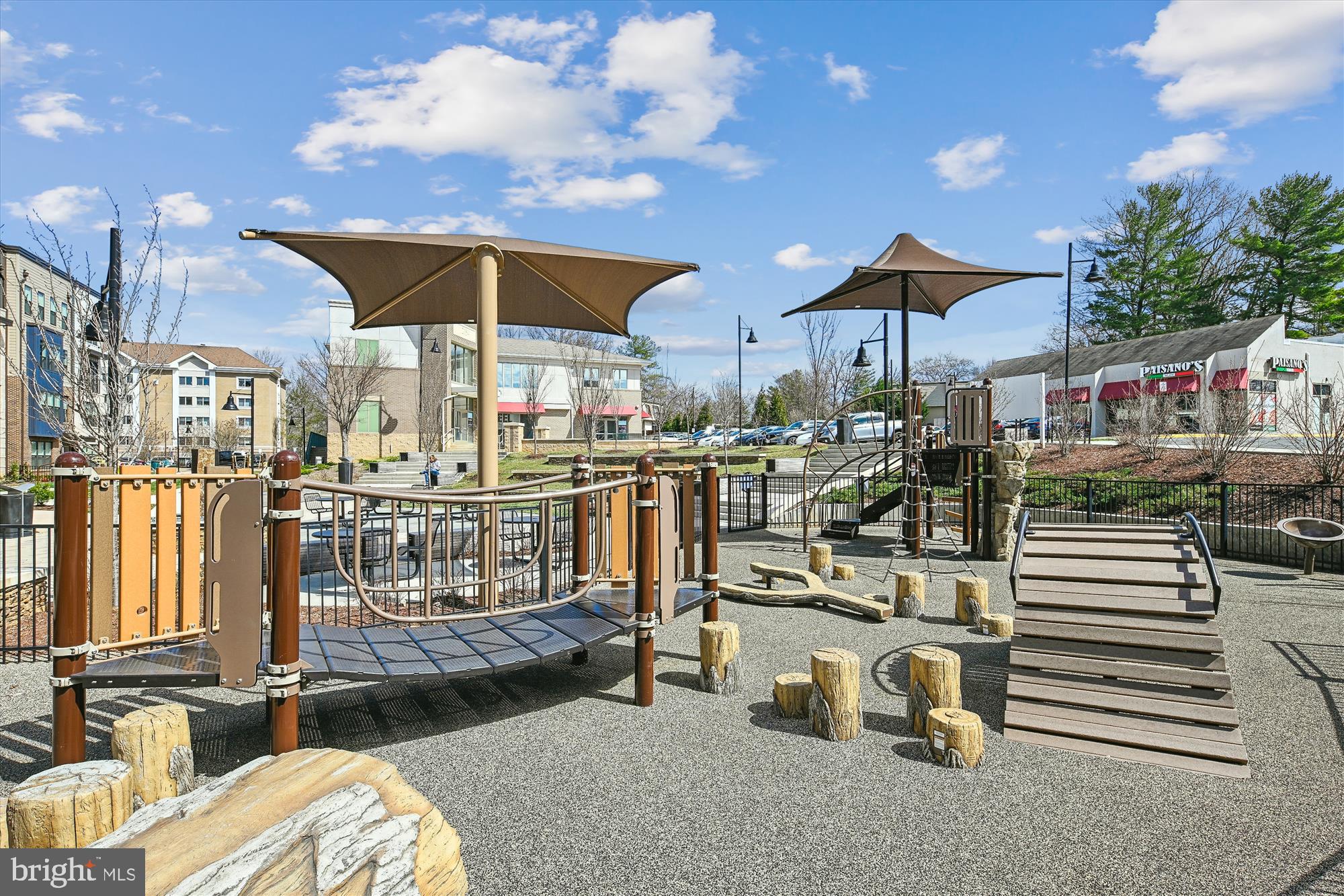 Reston, Virginia, 20190, United States, 2 Bedrooms Bedrooms, ,2 BathroomsBathrooms,Residential,For Sale,1915599