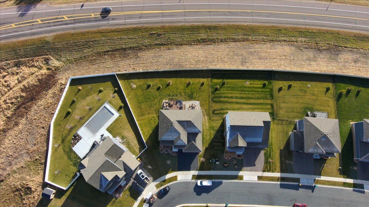 Prior Lake, Minnesota, 55352, United States, 5 Bedrooms Bedrooms, ,2 BathroomsBathrooms,Residential,For Sale,2000604