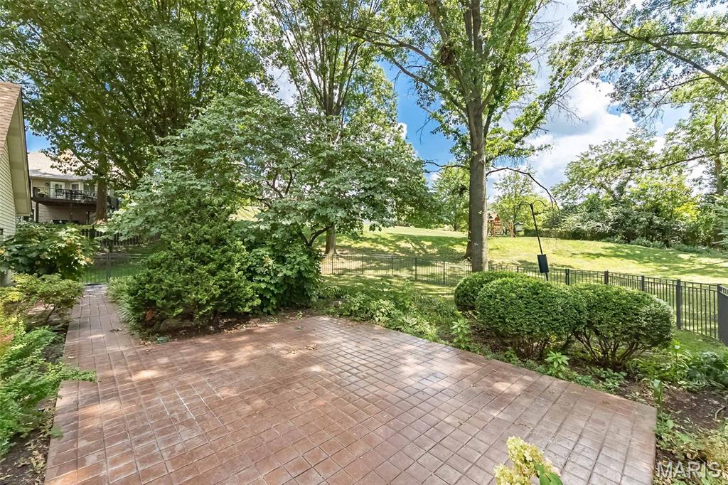 Chesterfield, Missouri, 63017, United States, 4 Bedrooms Bedrooms, ,4 BathroomsBathrooms,Residential,For Sale,1917696