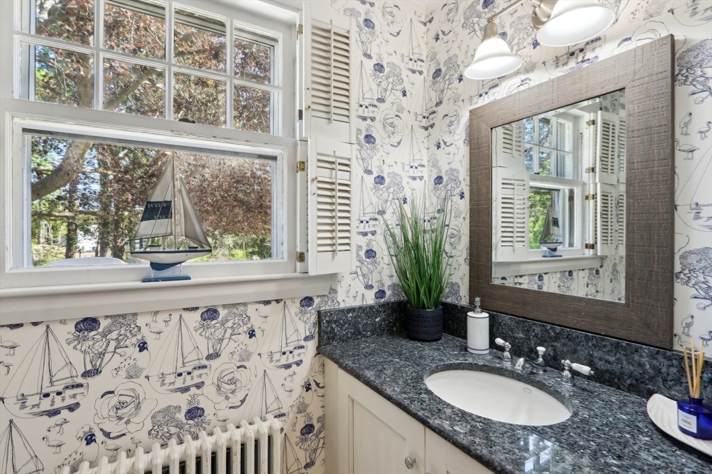 Gloucester, Massachusetts, 01930, United States, 5 Bedrooms Bedrooms, ,5 BathroomsBathrooms,Residential,For Sale,1837944