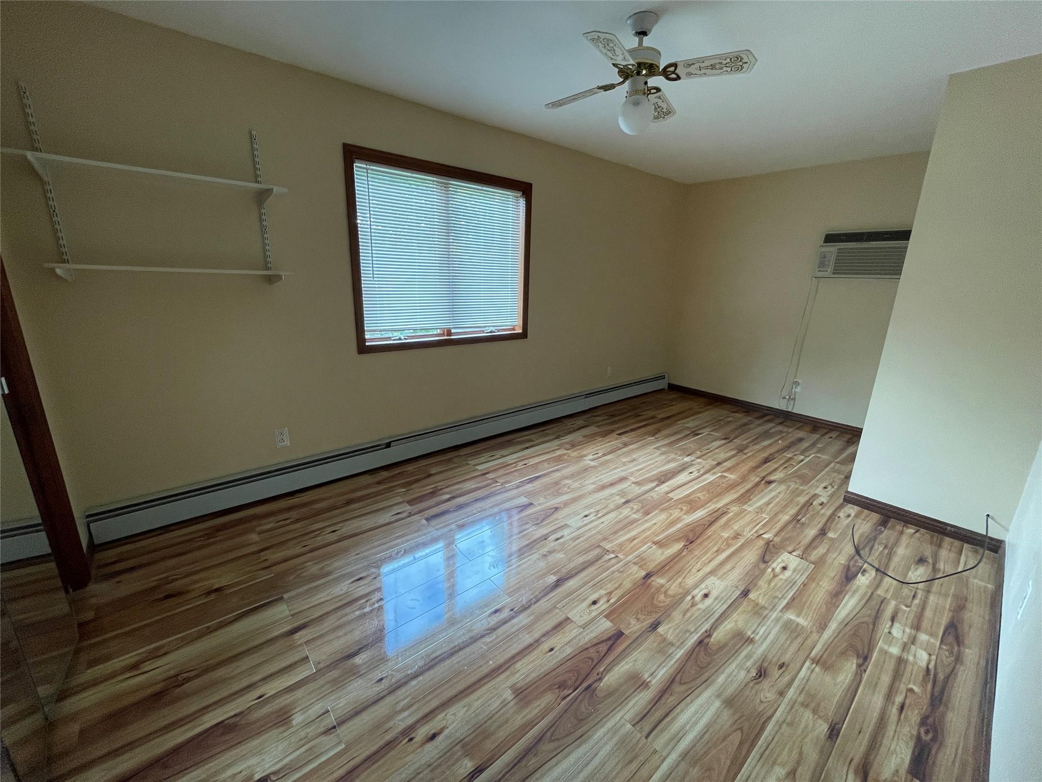 West Islip, New York, 11795, United States, 4 Bedrooms Bedrooms, ,3 BathroomsBathrooms,Residential,For Sale,1869198