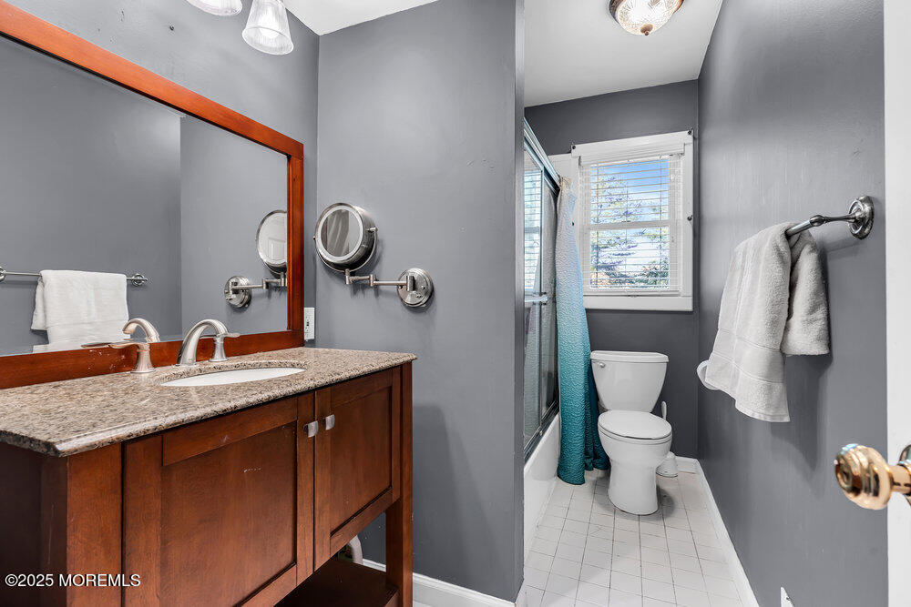 Tinton Falls, New Jersey, 07712, United States, 3 Bedrooms Bedrooms, ,2 BathroomsBathrooms,Residential,For Sale,1987767