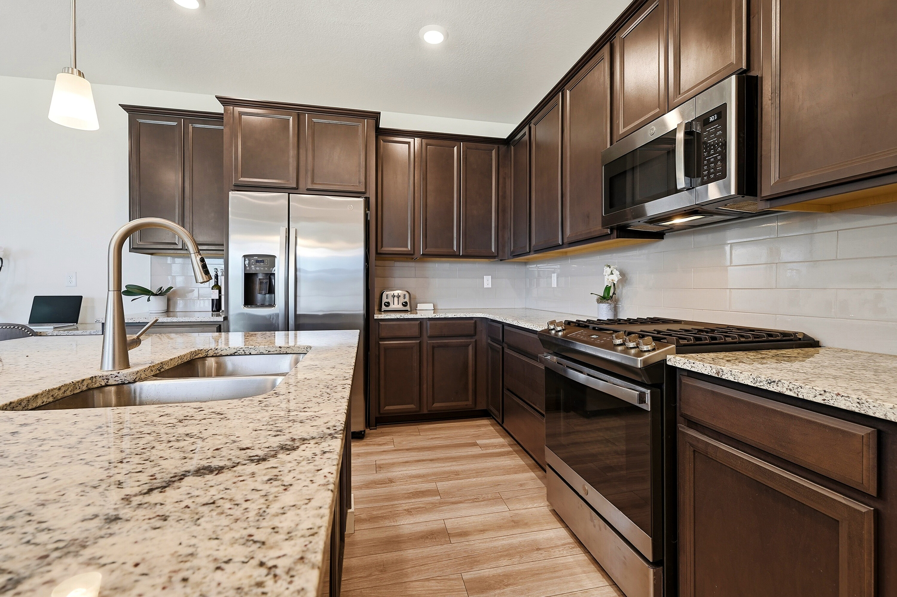 Thornton, Colorado, 80602, United States, 4 Bedrooms Bedrooms, ,2 BathroomsBathrooms,Residential,For Sale,2048657