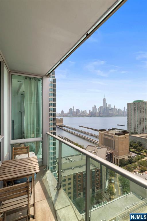 Jersey City, New Jersey, 07310, United States, 2 Bedrooms Bedrooms, ,2 BathroomsBathrooms,Residential,For Sale,1940399
