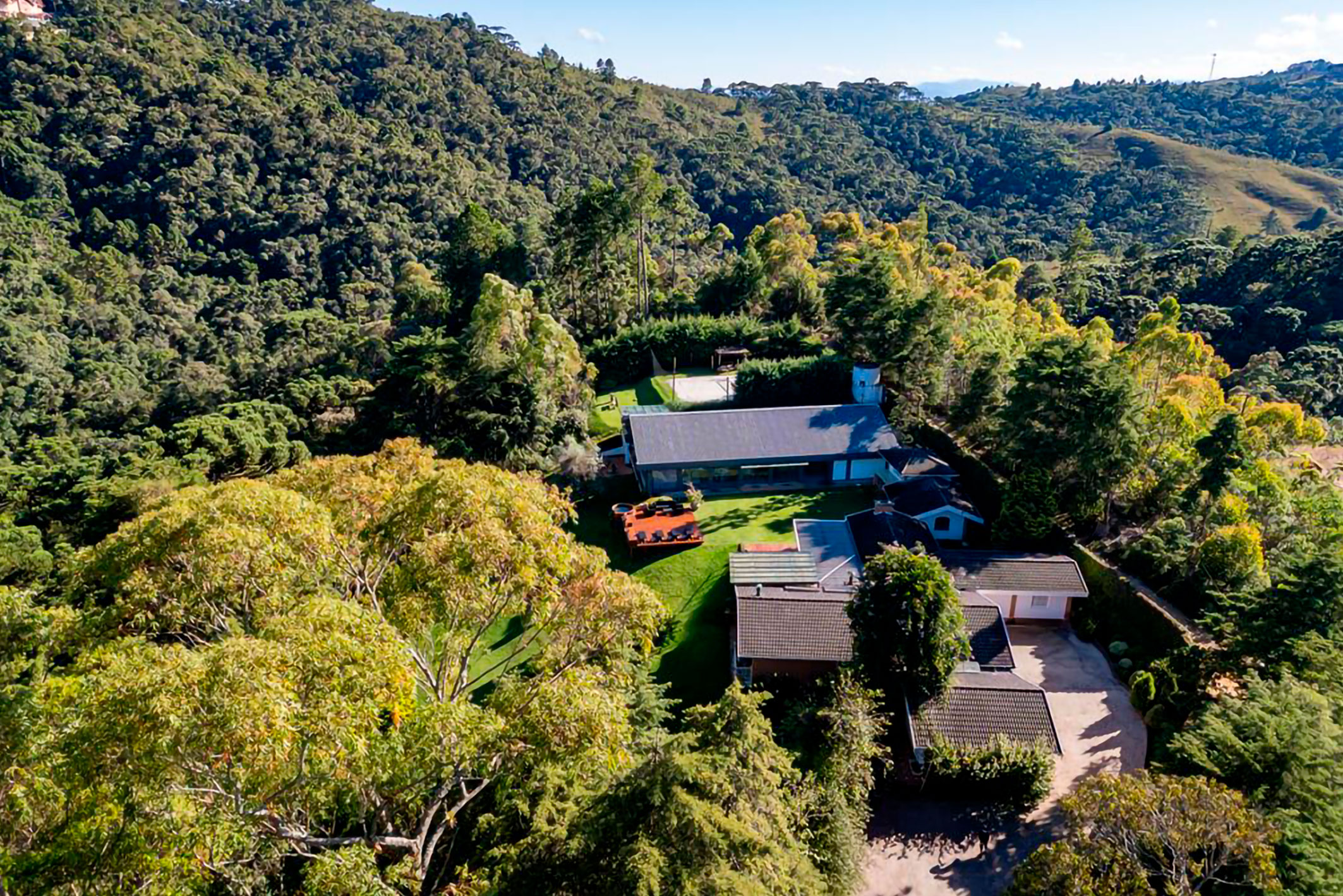  House with eight suites and private leisure facilities in Campos do Jordão - 物件實景