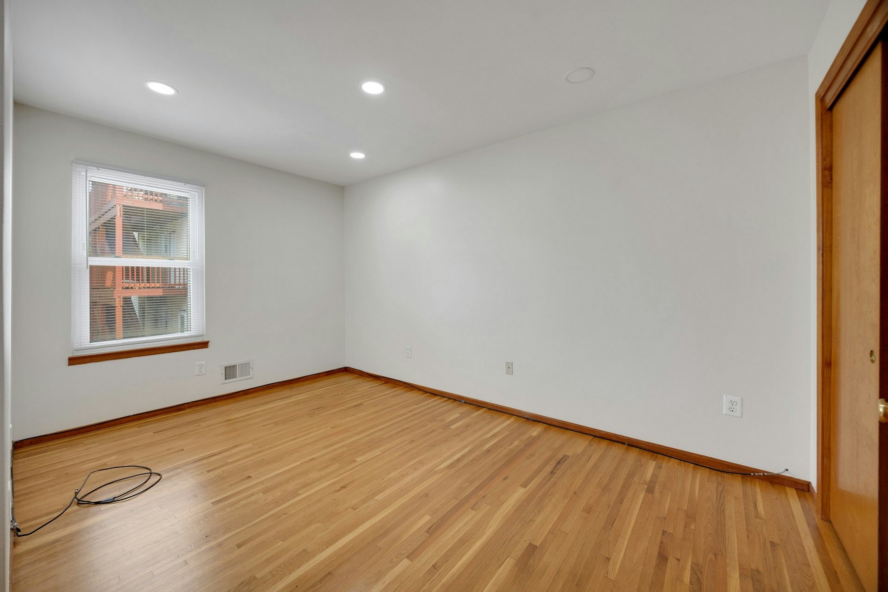  149 Hobart Avenue, Bayonne, NJ 07002 - 物件實景