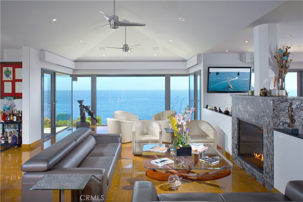 111 S La Senda Drive, Laguna Beach, California, 92651, United States, 4 Bedrooms Bedrooms, ,7 BathroomsBathrooms,Residential,For Sale,111 S La Senda Drive,1625085