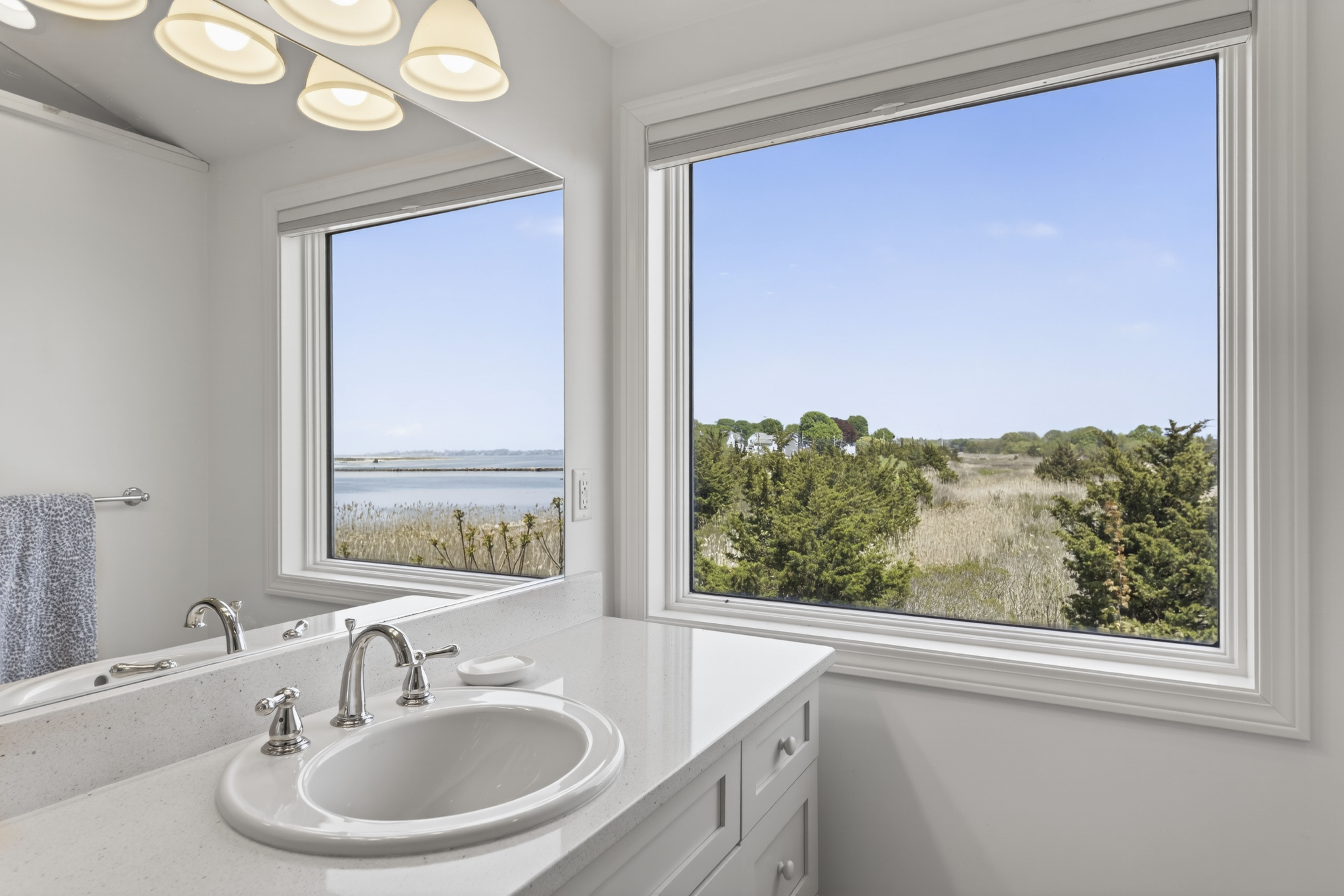 Unobstructed Water Views - 物件實景