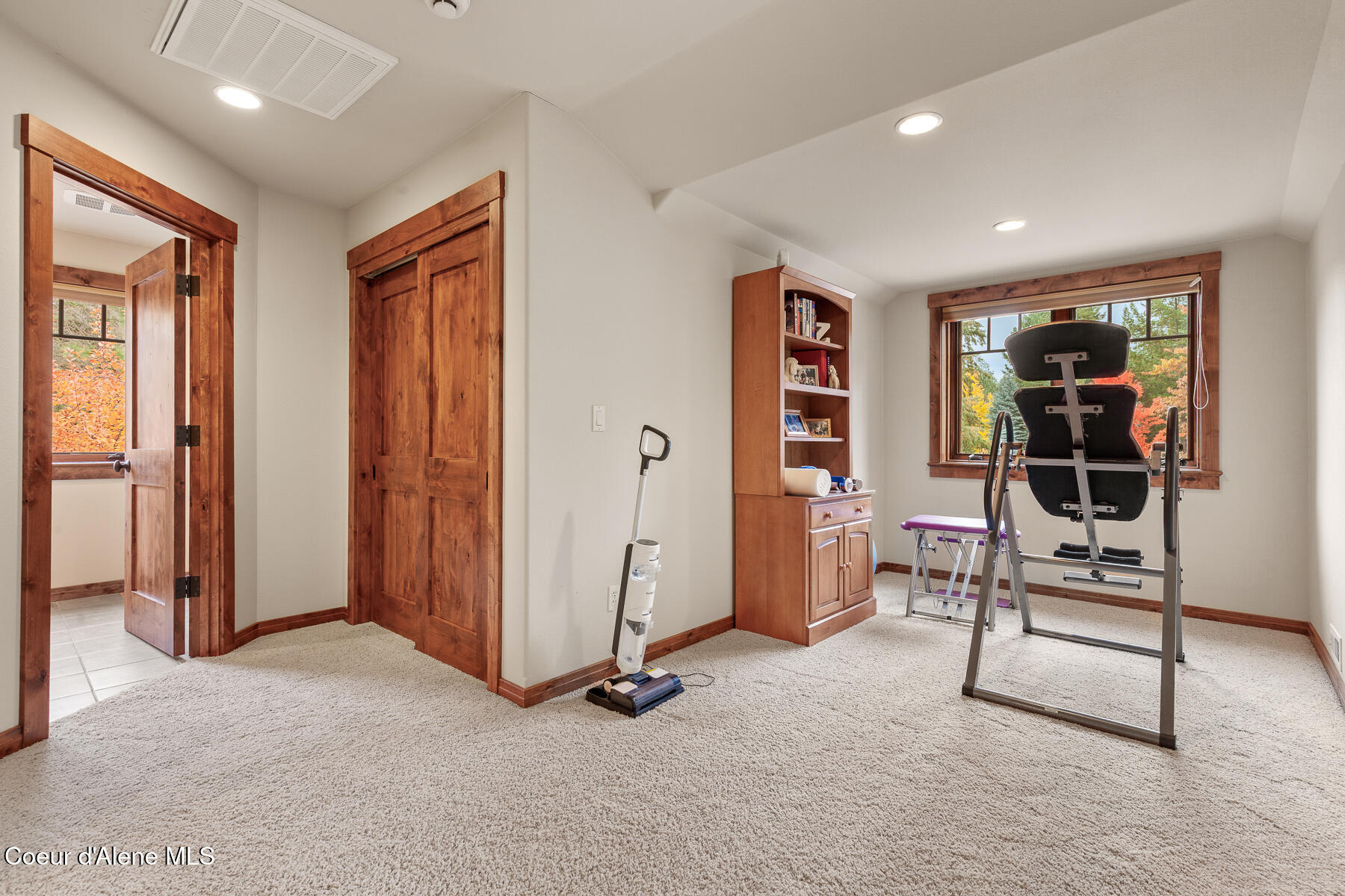 Hayden, Idaho, 83835, United States, 5 Bedrooms Bedrooms, ,4 BathroomsBathrooms,Residential,For Sale,1989952