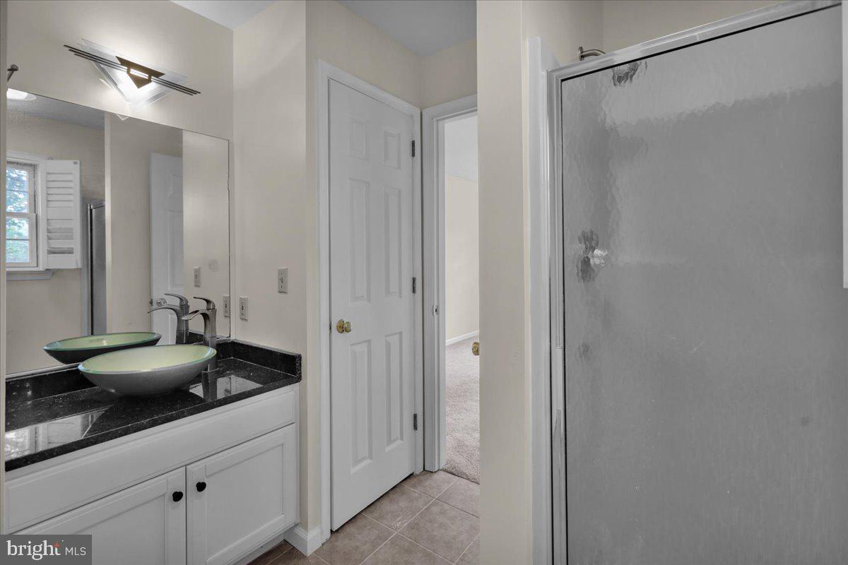 Lebanon, Pennsylvania, 17042, United States, 5 Bedrooms Bedrooms, ,4 BathroomsBathrooms,Residential,For Sale,1965418