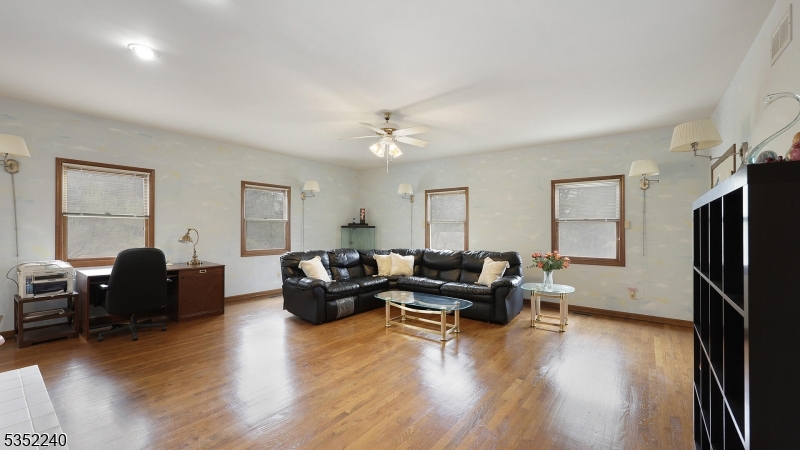 Bridgewater Twp., New Jersey, 07920, United States, 5 Bedrooms Bedrooms, ,4 BathroomsBathrooms,Residential,For Sale,1784085