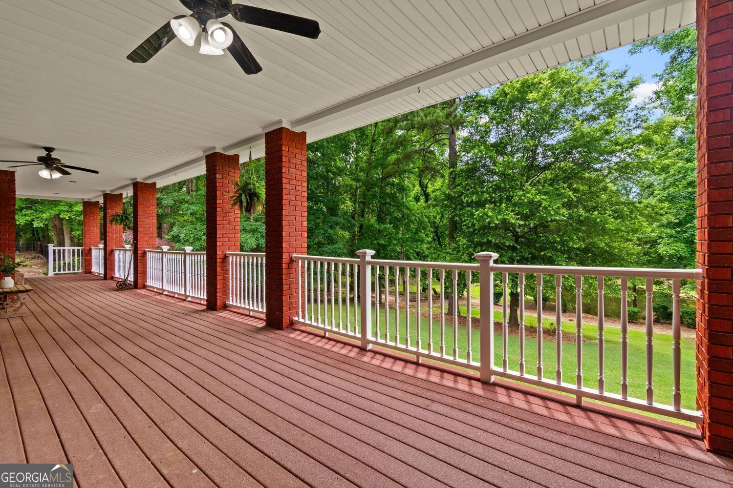 Cumming, Georgia, 30028, United States, 4 Bedrooms Bedrooms, ,5 BathroomsBathrooms,Residential,For Sale,1859105