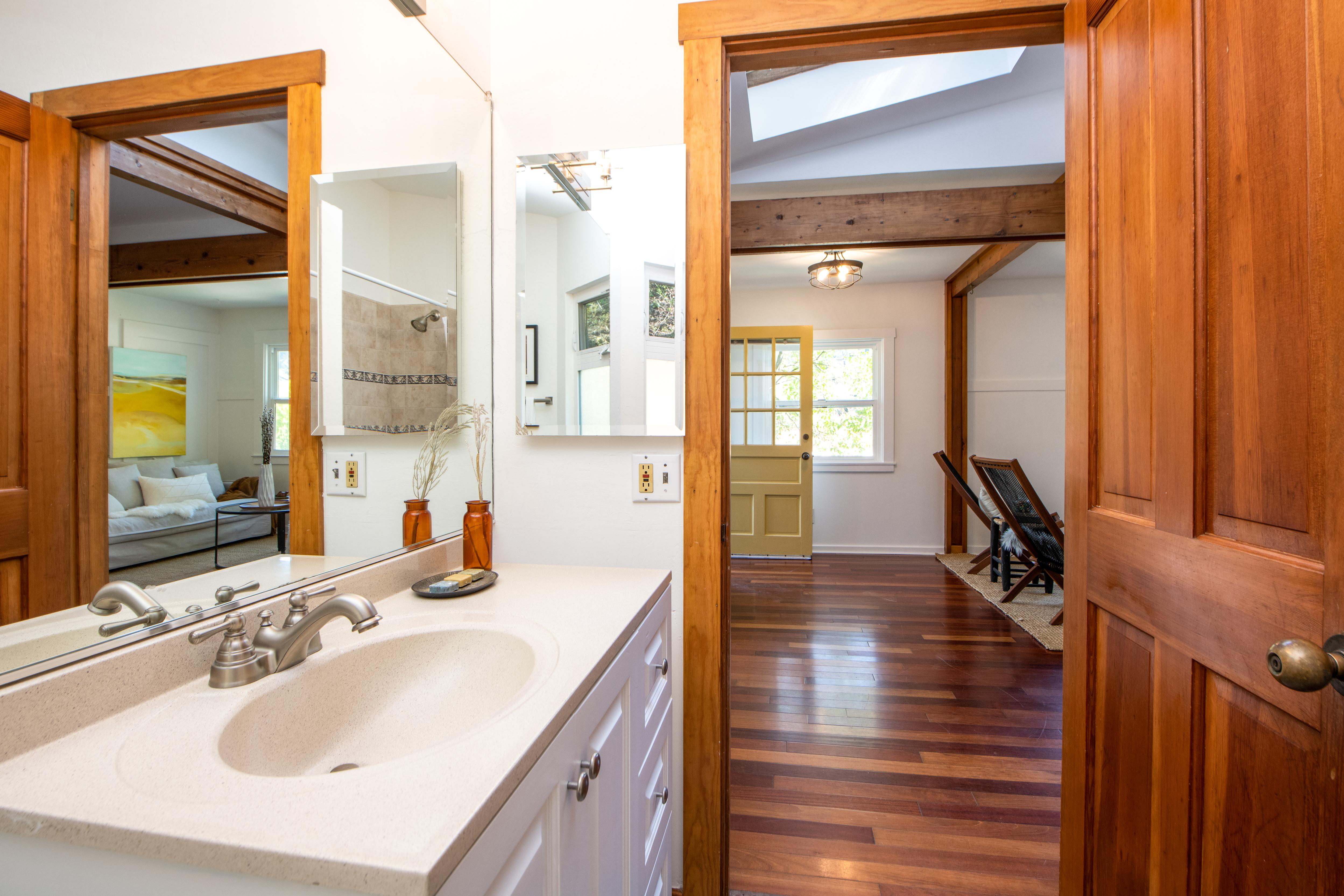  Charming Side-By-Side Duplex in West End - 物件實景