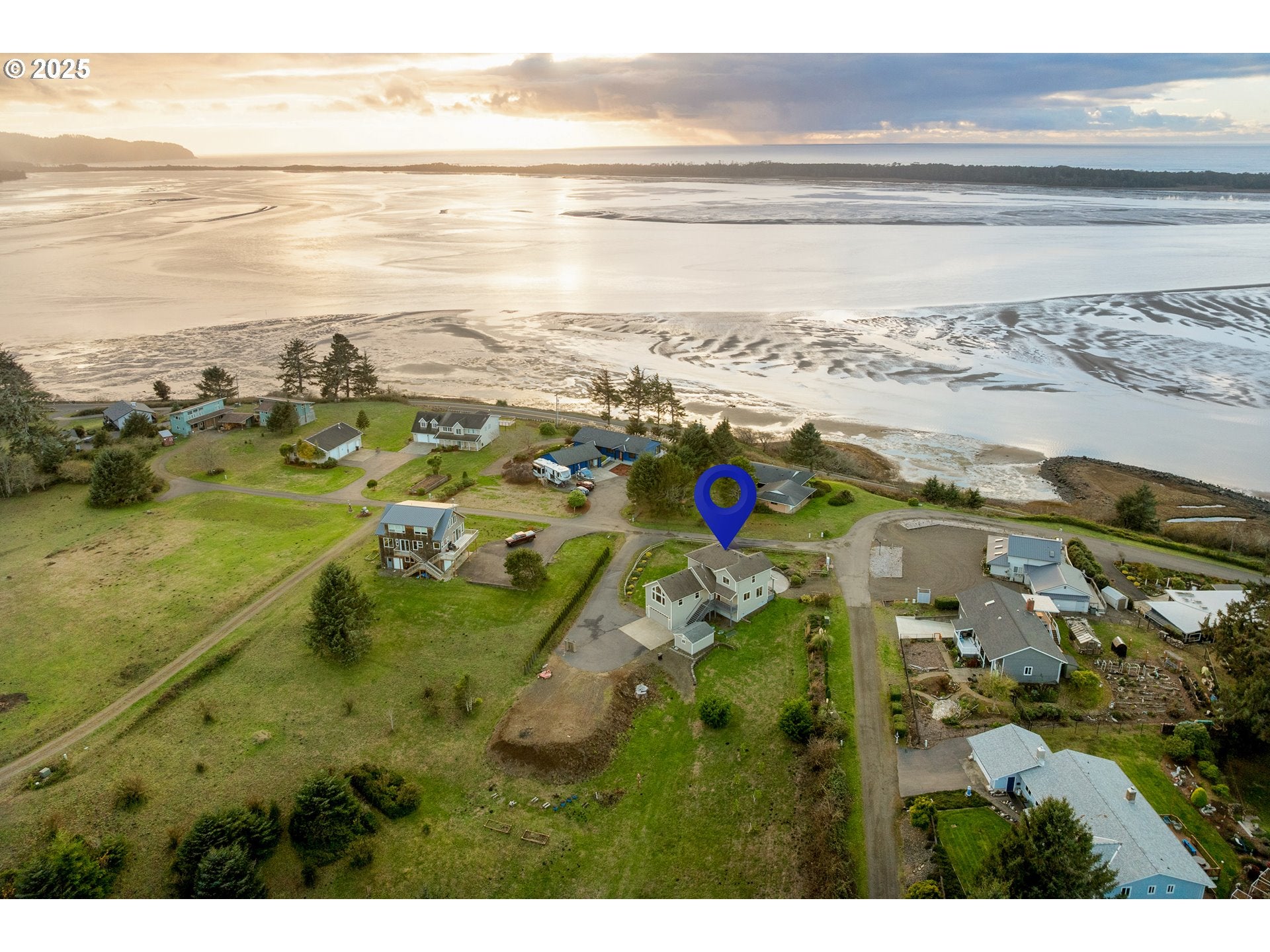 Tillamook, Oregon, 97141, United States, 3 Bedrooms Bedrooms, ,4 BathroomsBathrooms,Residential,For Sale,1998230