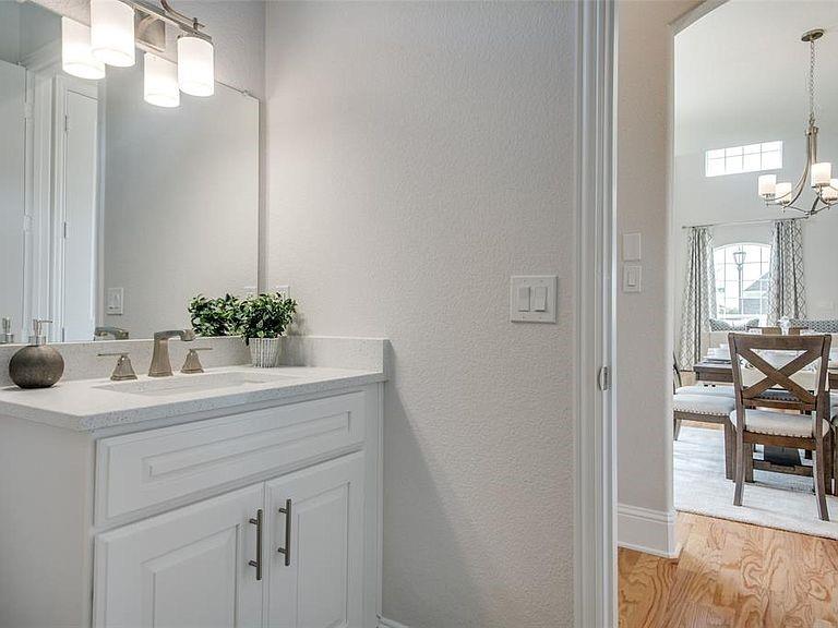 McKinney, Texas, 75070, United States, 2 Bedrooms Bedrooms, ,3 BathroomsBathrooms,Residential,For Sale,1971393