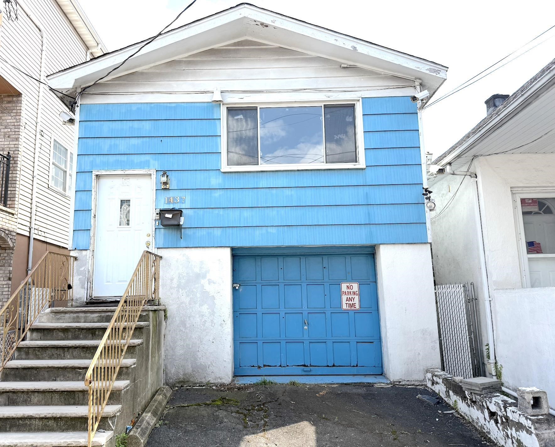 North Bergen, New Jersey, 07407, United States, 3 Bedrooms Bedrooms, ,1 BathroomBathrooms,Residential,For Sale,1876310