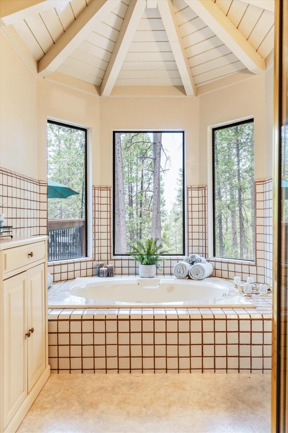 Murphys, California, 95247, United States, 4 Bedrooms Bedrooms, ,3 BathroomsBathrooms,Residential,For Sale,1981649