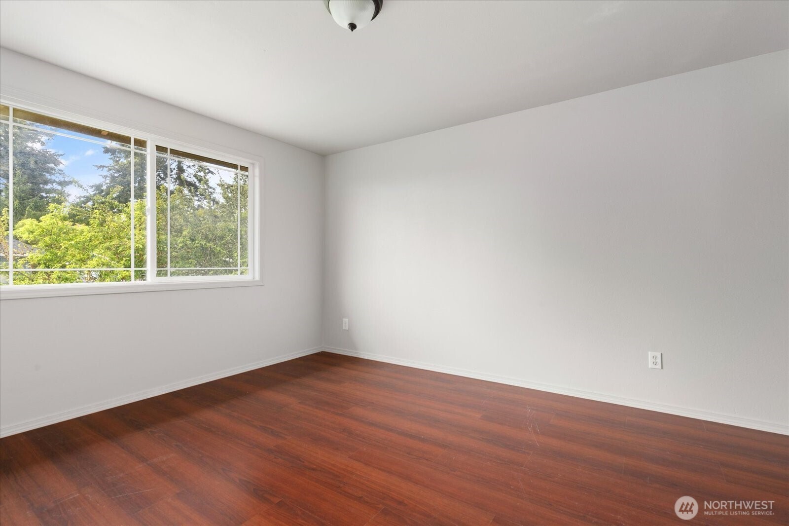 Oak Harbor, Washington, 98277, United States, 3 Bedrooms Bedrooms, ,2 BathroomsBathrooms,Residential,For Sale,1996156