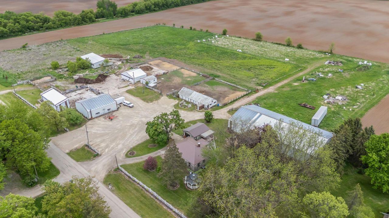 HORTONVILLE, Wisconsin, 54944, United States, 3 Bedrooms Bedrooms, ,2 BathroomsBathrooms,Residential,For Sale,1827520
